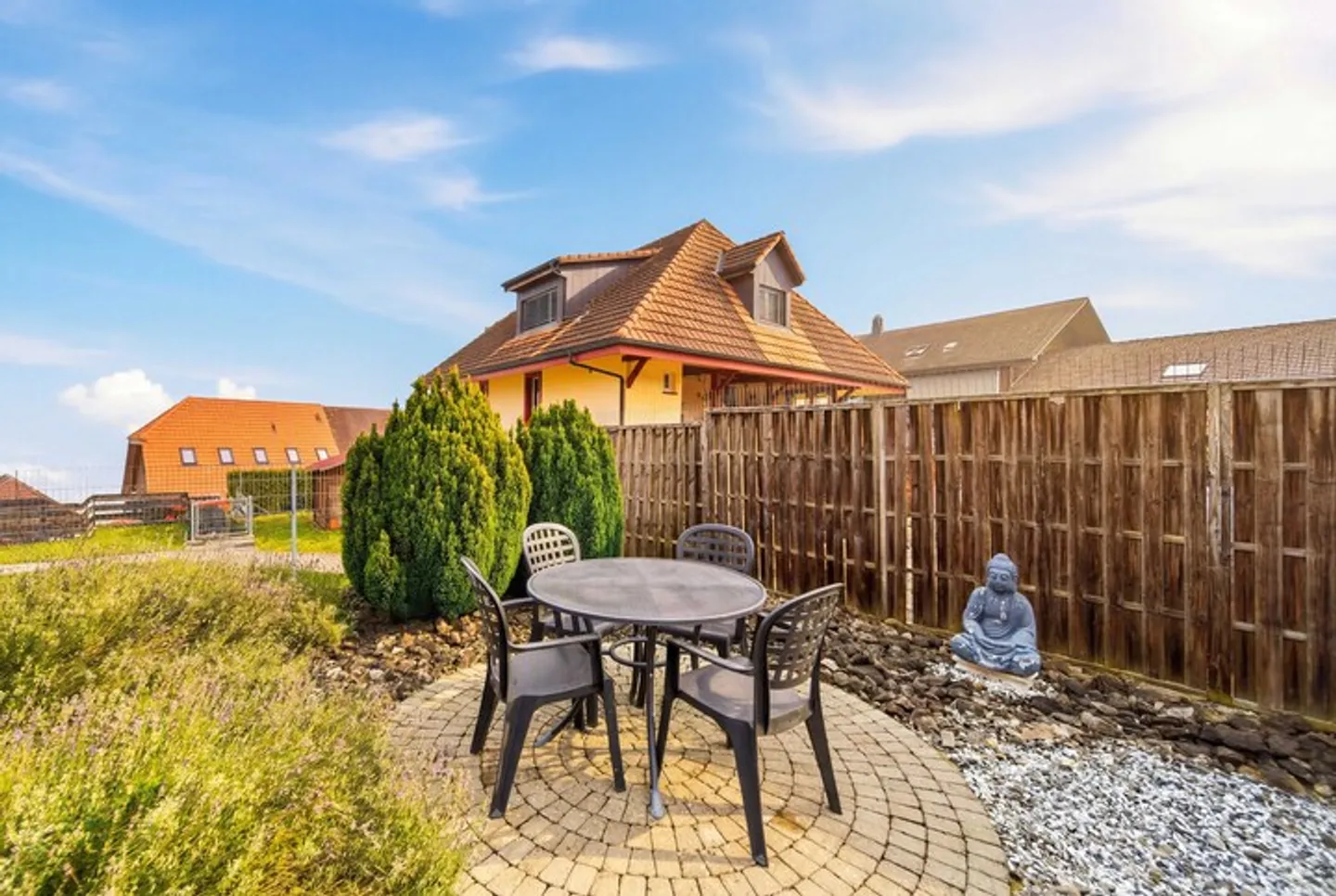 DURCHDACHTES 4.5-ZIMMER-EINFAMILIENHAUS MIT TERRASSE UND CARPORT - Photo 7 of 8