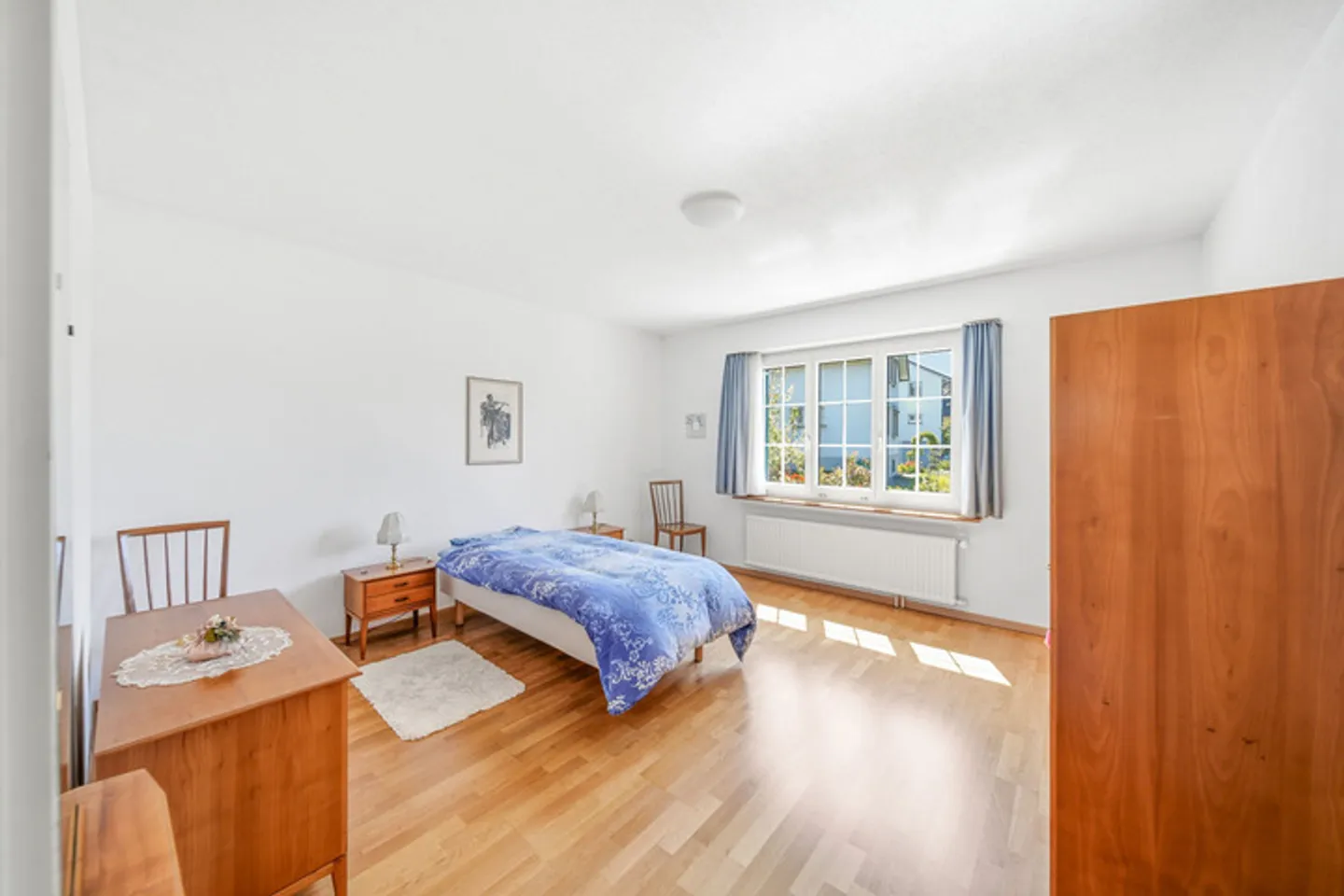 Freistehendes Einfamilienhaus mit Garten - Foto 4 von 8