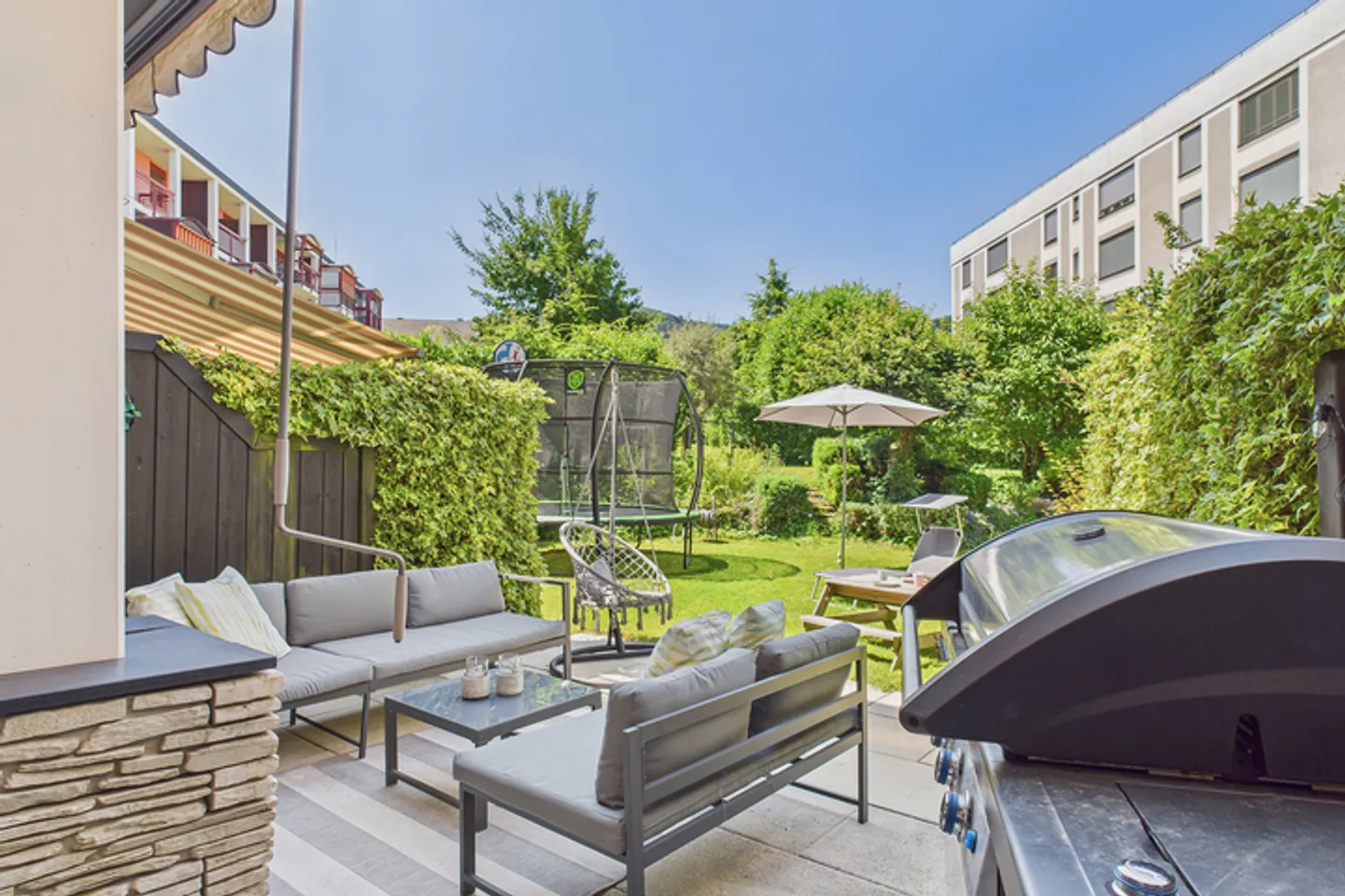 LIVING LIKE IN A HOUSE: MAISONETTE WITH PRIVATE GARDEN - Photo 7 of 8