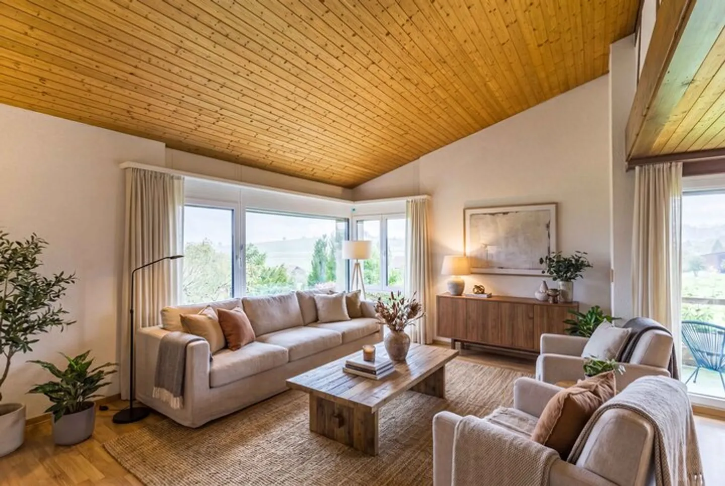 MAISON INDIVIDUELLE DE 6,5 PIÈCES AVEC UNE BELLE VUE - Photo 2 sur 8
