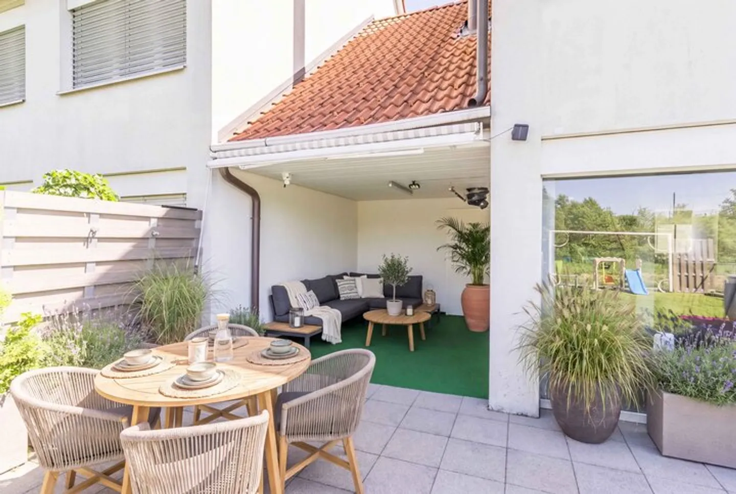 Charmantes Reihenmittelhaus mit Garten - Foto 2 von 8