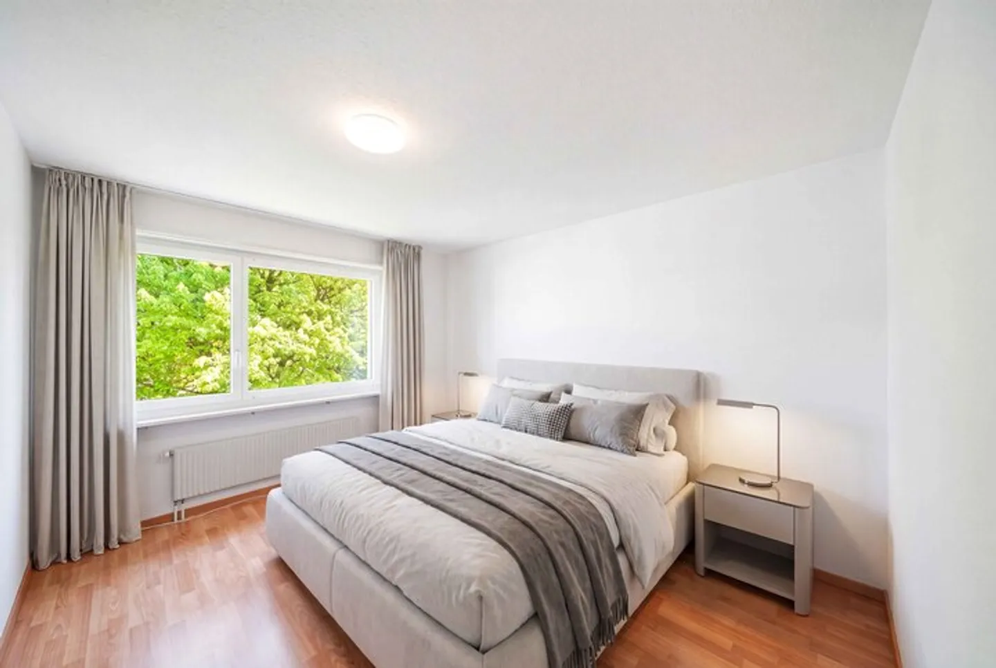 SORPRENDENTEMENTE SPAZIOSO - 2.5 STANZE SU 63 M² - Foto 3 di 8