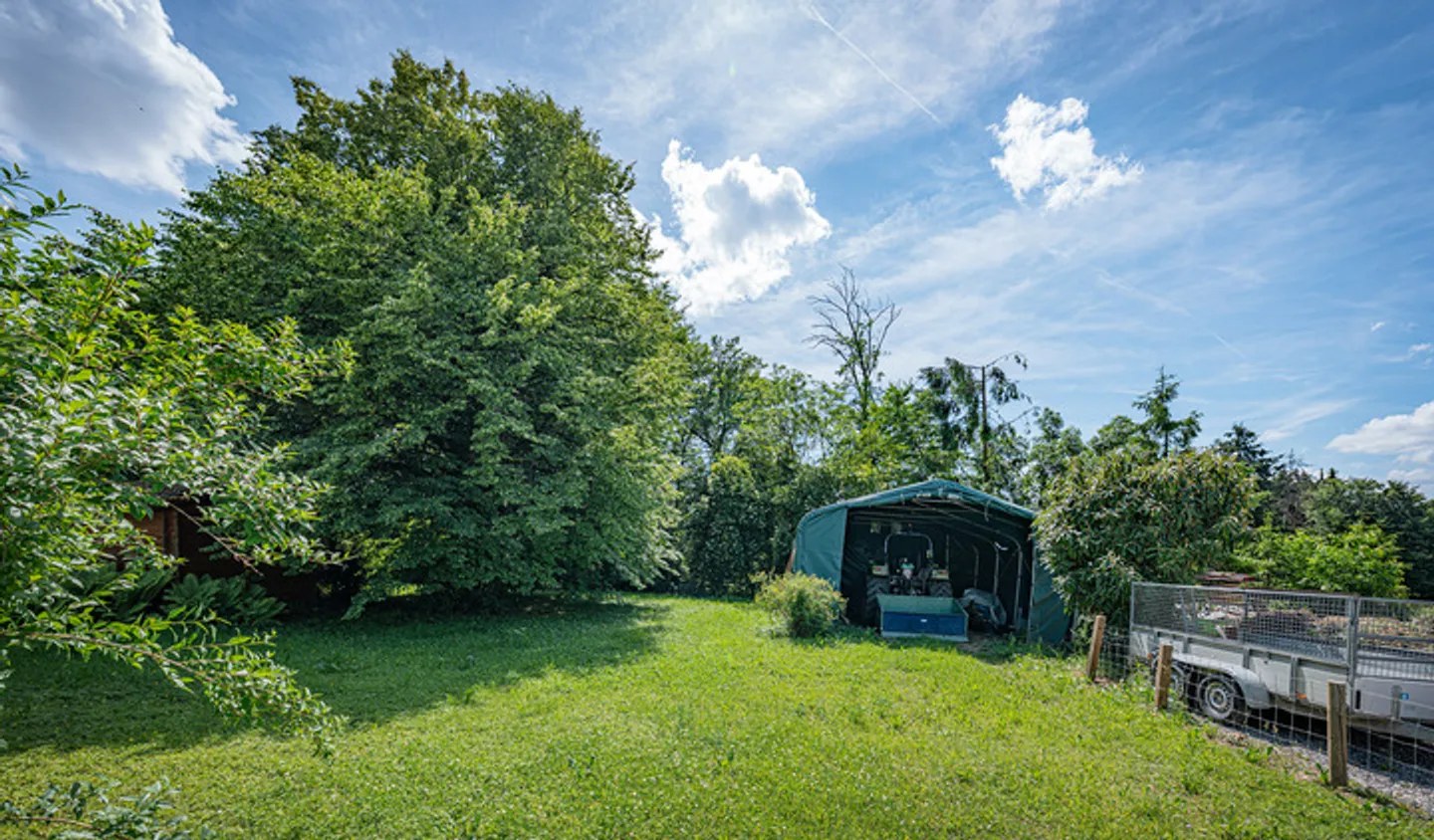 Ruhiges Bauland in Schönenbuch - Foto 4 von 9