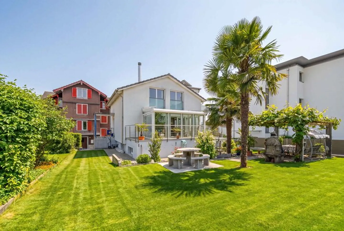 Modernes Einfamilienhaus in Sins - Foto 1 von 8