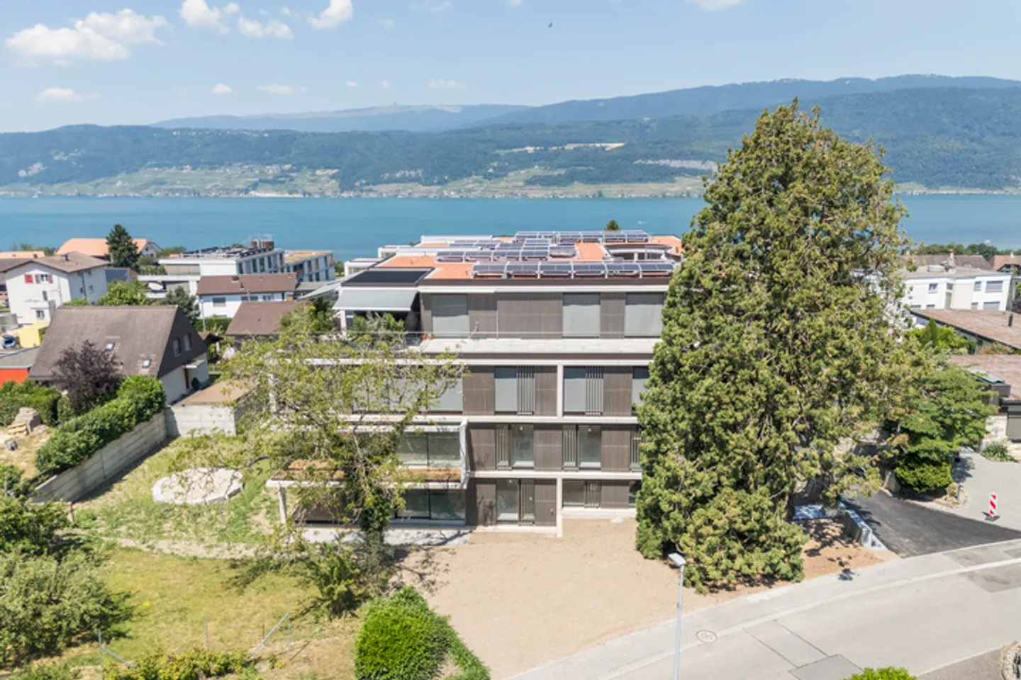 Dernier appartement de 5,5 pièces disponible dans le nouveau bâtiment TRIS - place de parking offerte (valable jusqu'au 10.07.26) - Photo 6 sur 7