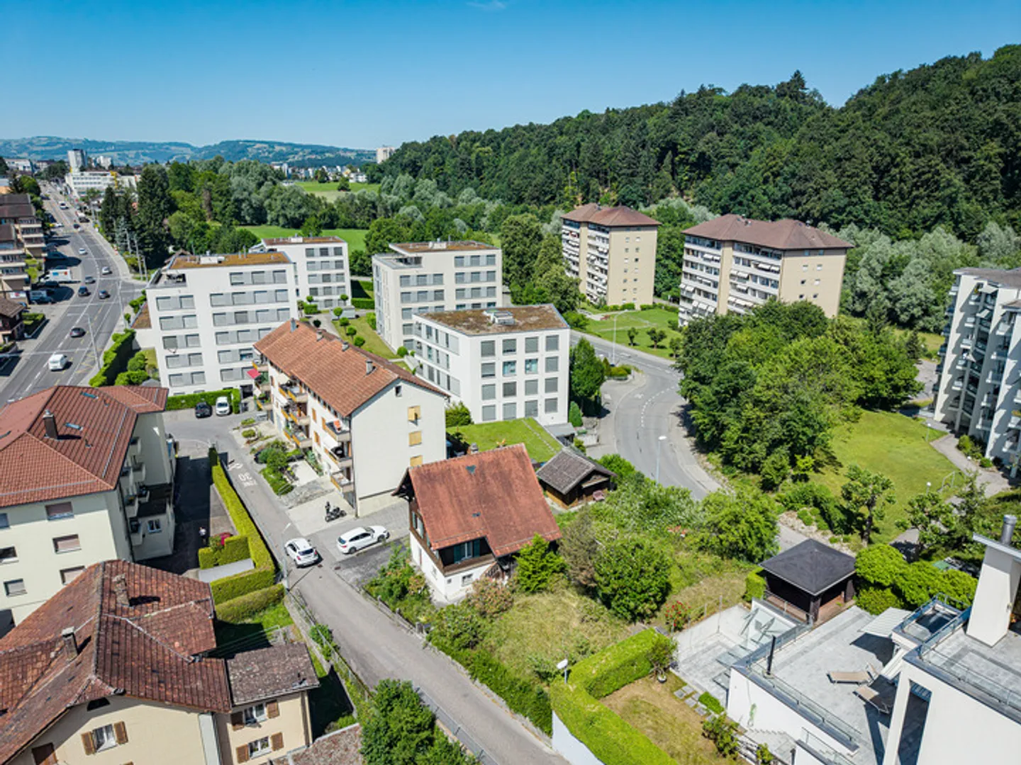 OPPORTUNITÀ A LUCERNA: TERRENO EDIFICABILE DI 627 M² TRANQUILLO E VICINO ALLA CITTÀ - Foto 7 di 9