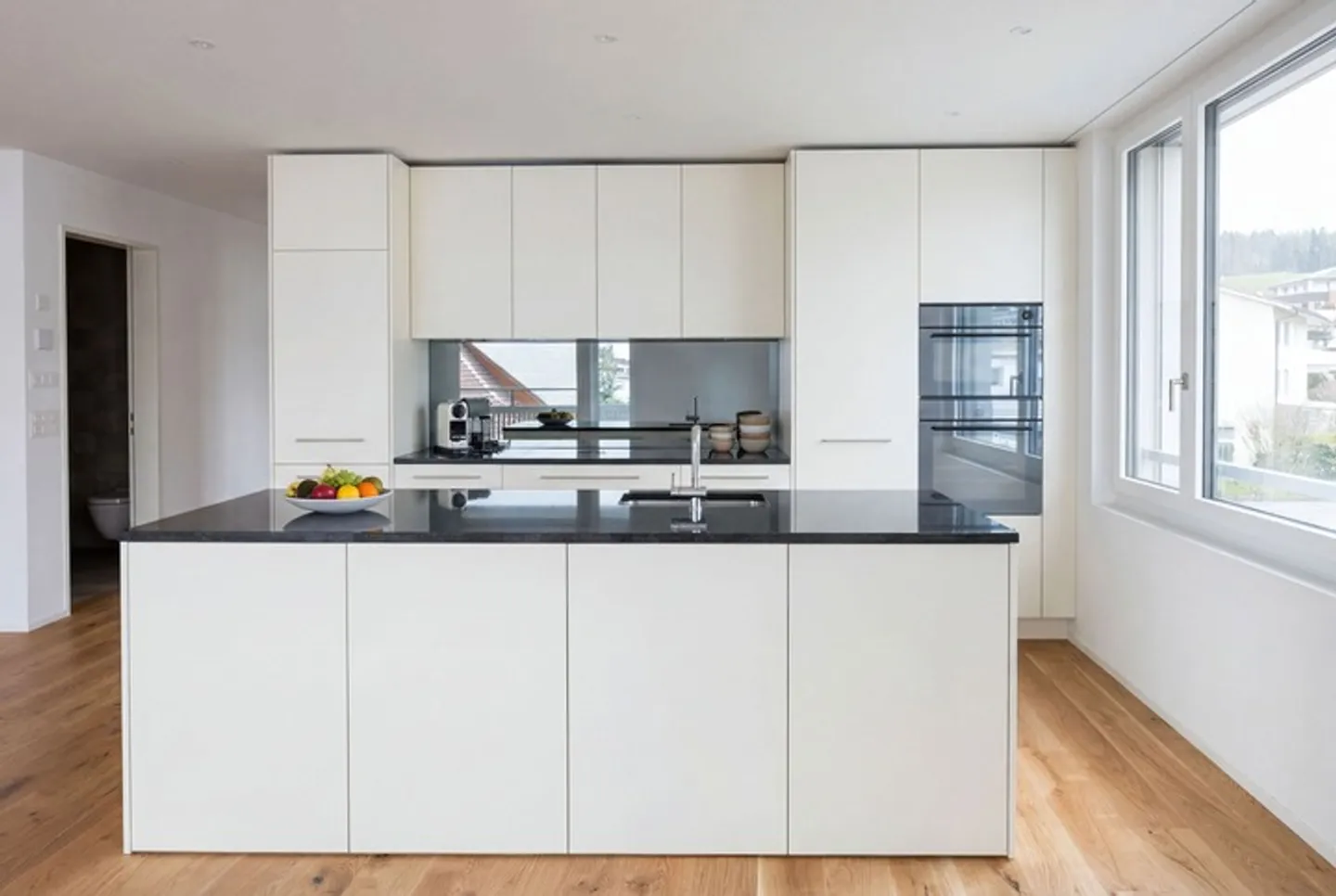 APPARTAMENTO MODERNO E NUOVO DI 5,5 STANZE - Foto 2 di 8