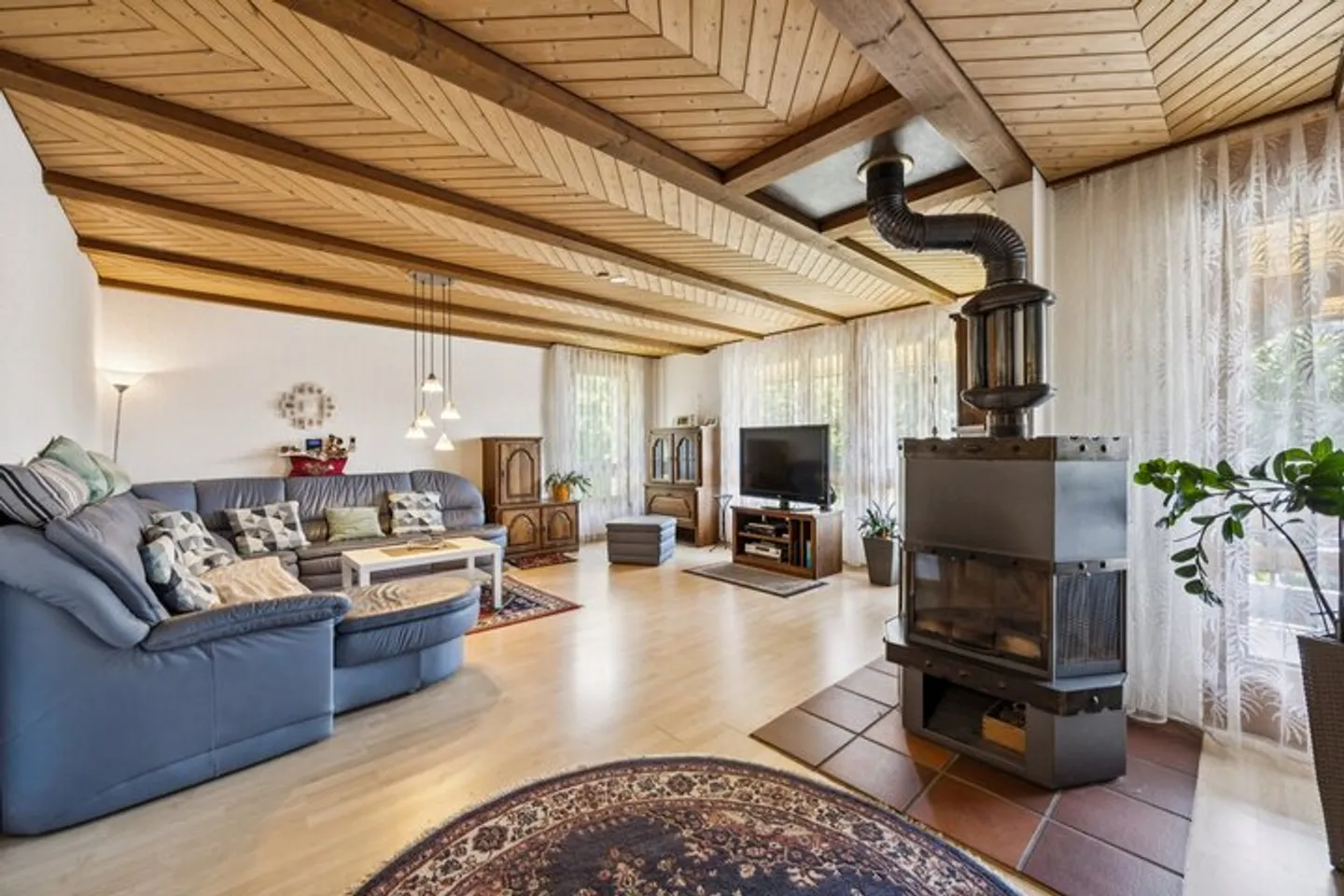 Bonheur sur 226 m² - Maison individuelle avec grand jardin - Photo 3 sur 8