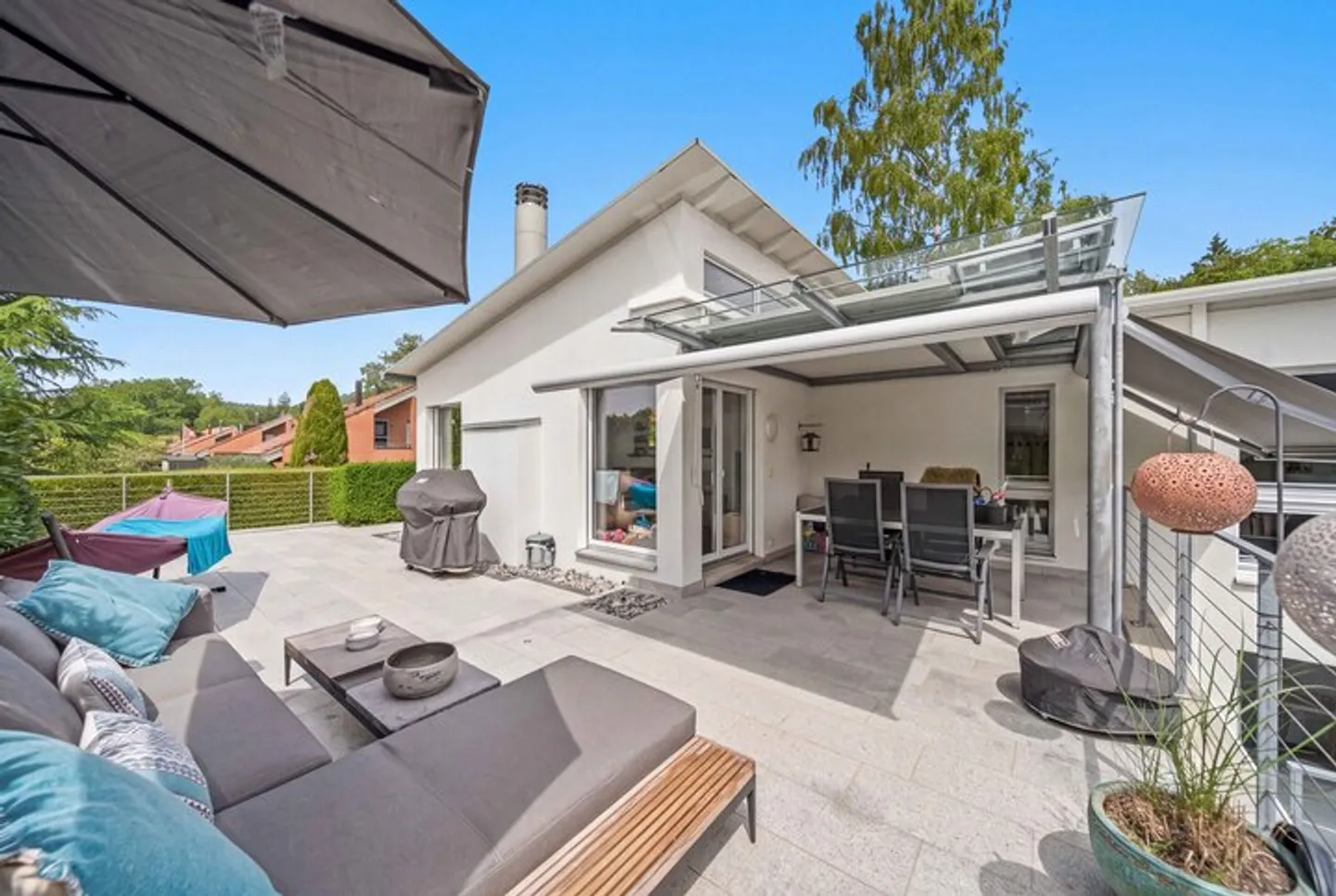 Charmantes Einfamilienhaus mit Terrasse - Foto 7 von 8