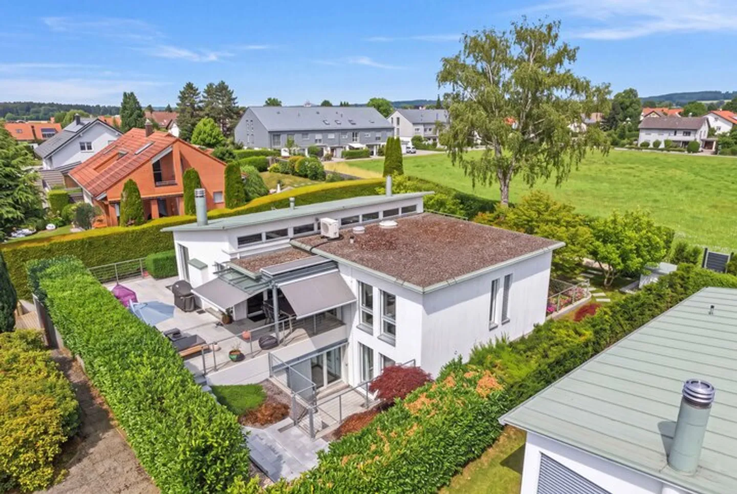 Charmantes Einfamilienhaus mit Terrasse - Foto 7 von 8