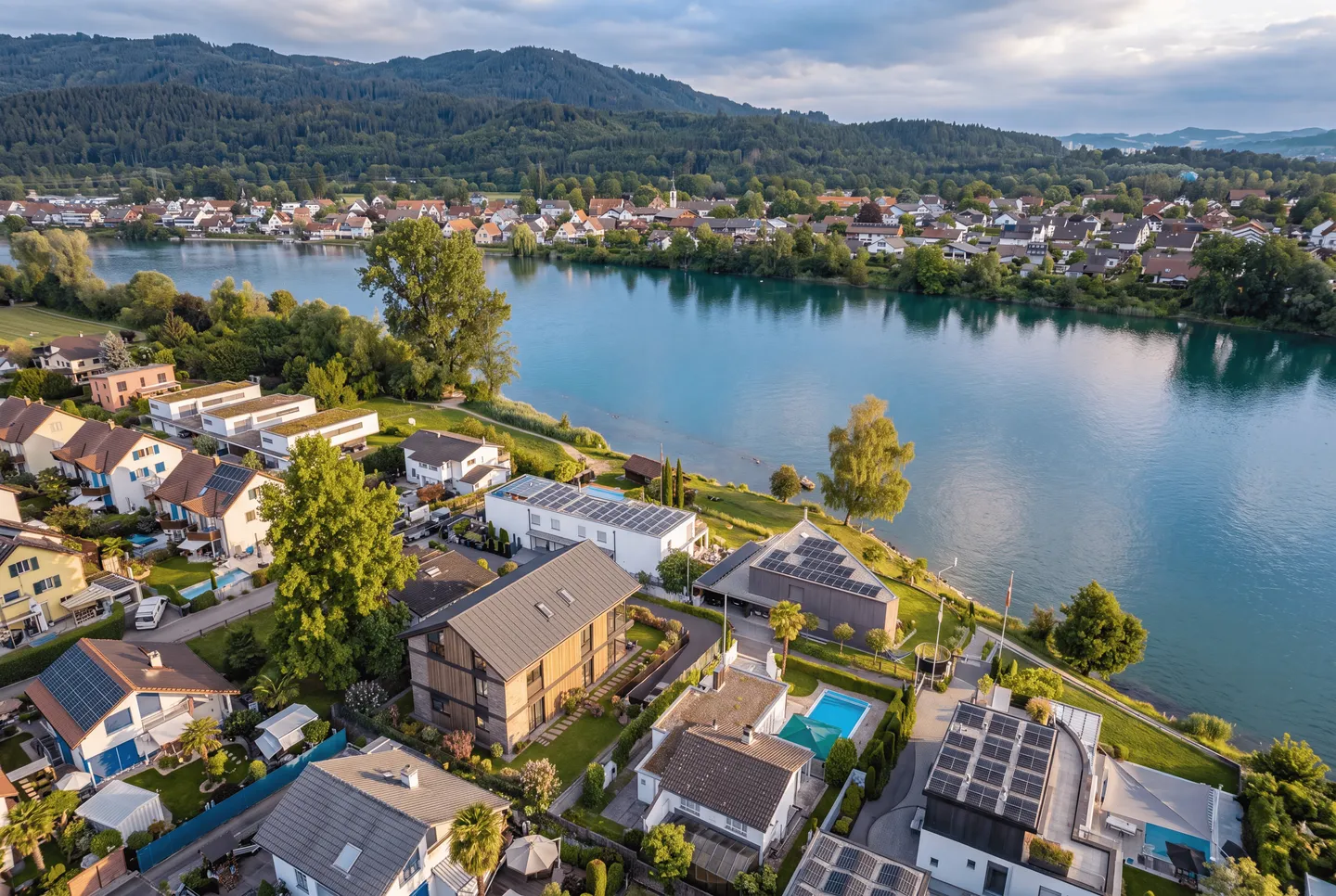 RHEINBLICK GARANTIERT - 687 M² TERRENO SOLEGGIATO A WALLBACH - Foto 1 di 8