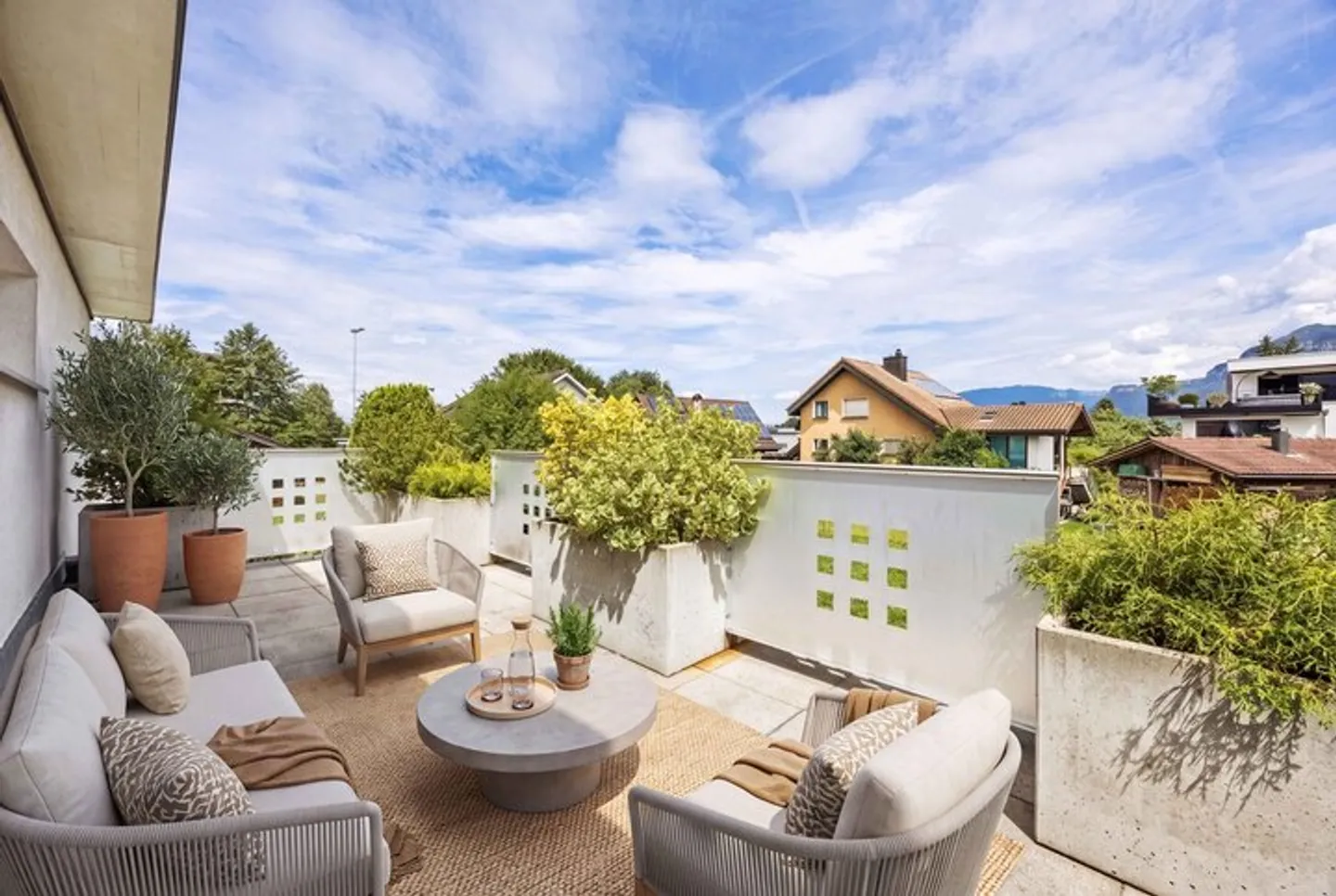 ATTRAKTIVES, FREISTEHENDES 5.5 ZIMMER EINFAMILIENHAUS IM HERZEN VON DIEPOLDSAU - Foto 7 von 8