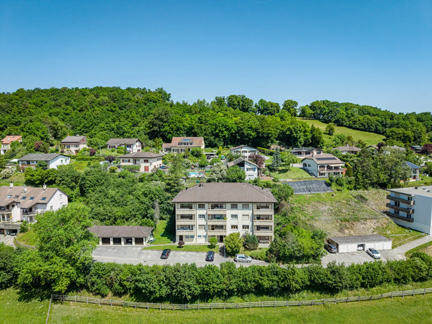 INVESTIR AVEC HABILETÉ DANS L'AJOIE (BR 6.3%) - Photo 1 sur 8