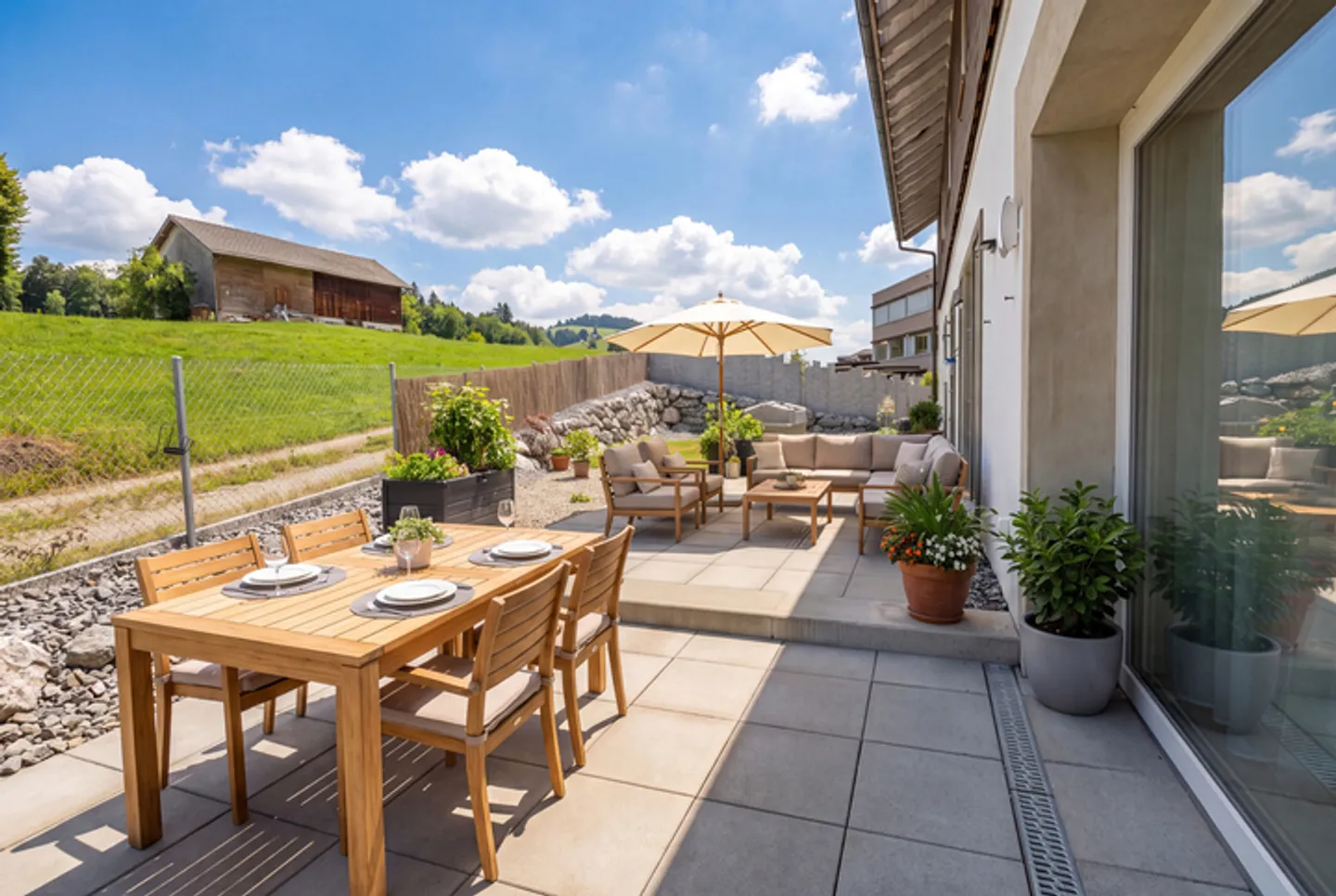 ELEGANTE CASA BIFAMILIARE DI 6.5 LOCALI CON STANDARD DI FINITURA ALL'AVANGUARDIA - Foto 6 di 8