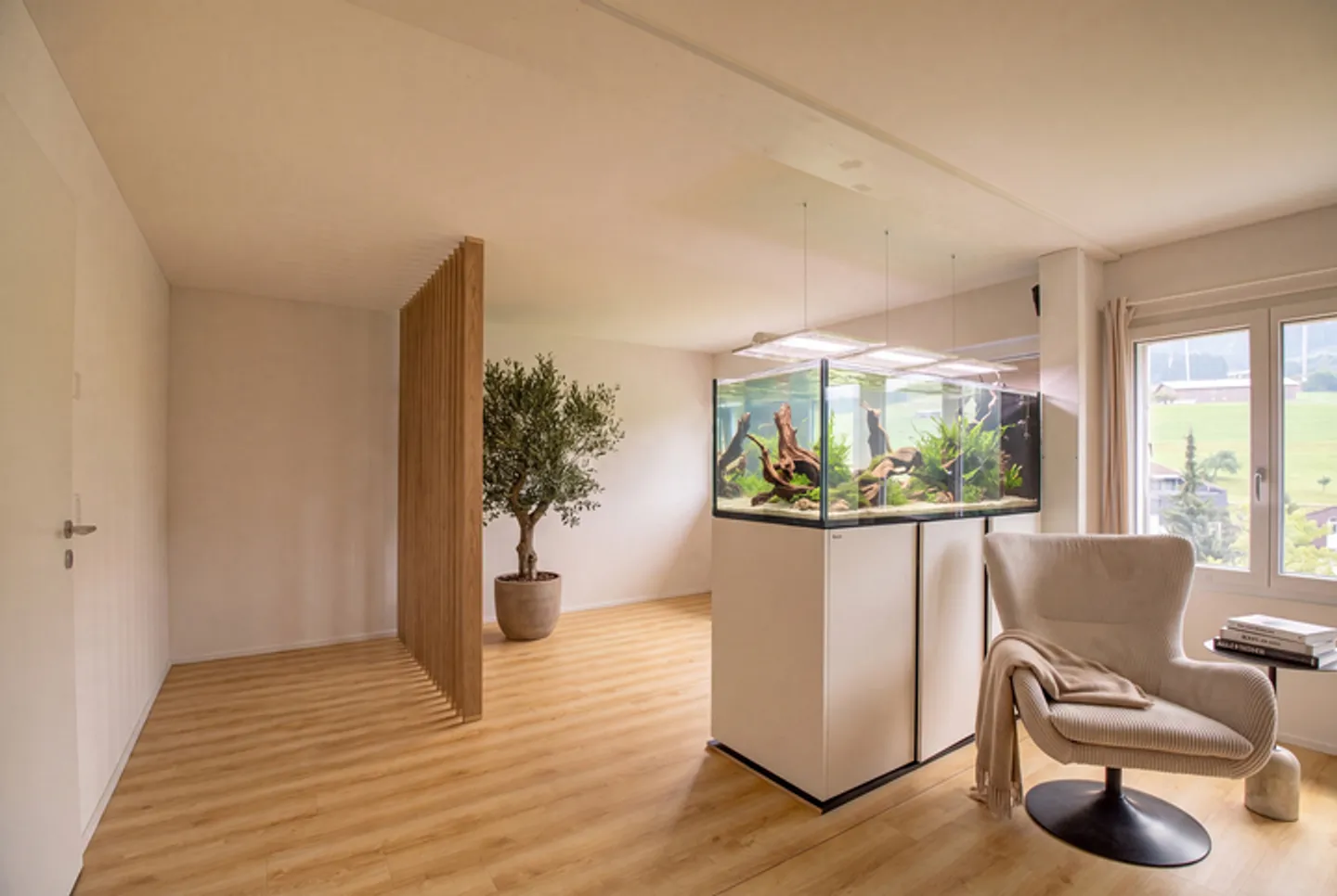 ELEGANTE CASA BIFAMILIARE DI 6.5 LOCALI CON STANDARD DI FINITURA ALL'AVANGUARDIA - Foto 5 di 8