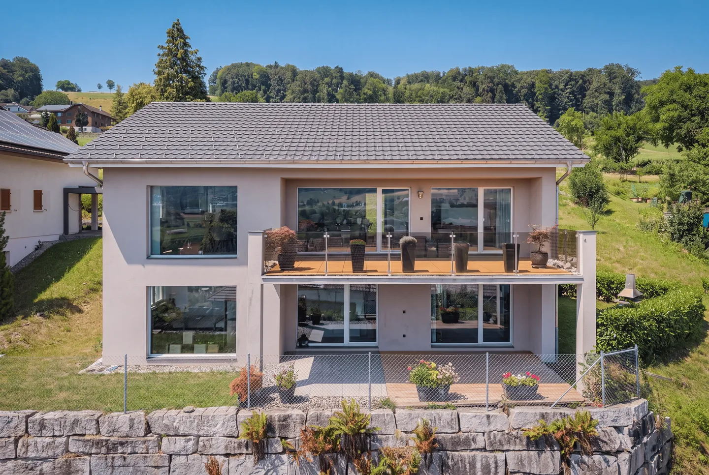 HALLWILERSEE IM BLICK – EXKLUSIVES EINFAMILIENHAUS MIT WEITSICHT - Foto 3 di 8