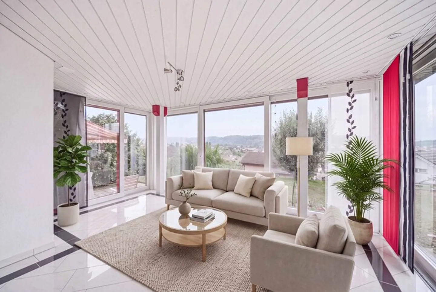MAISON INDIVIDUELLE DE 7.5 PIÈCES AVEC VUE PANORAMIQUE - Photo 2 sur 8