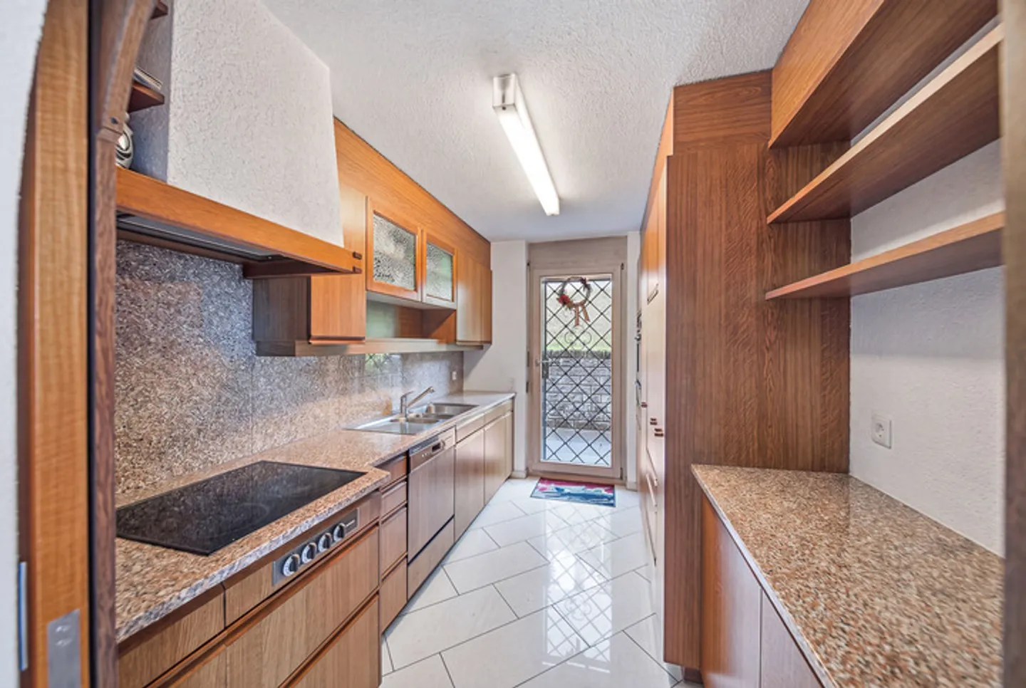 MAISON INDIVIDUELLE DE 7.5 PIÈCES AVEC VUE PANORAMIQUE - Photo 5 sur 8