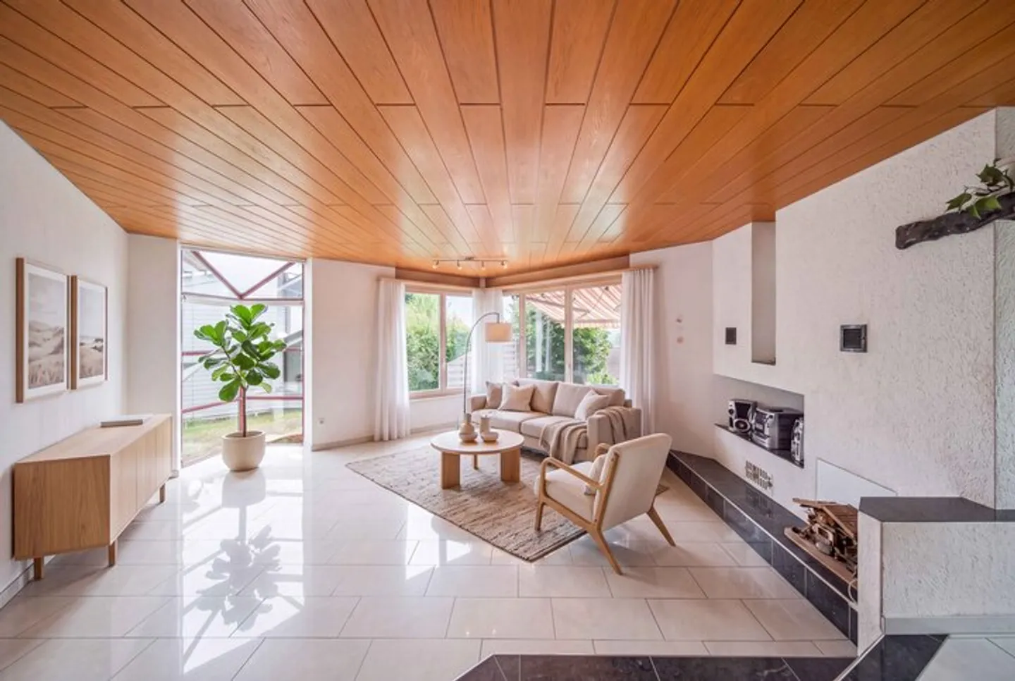 MAISON INDIVIDUELLE DE 7.5 PIÈCES AVEC VUE PANORAMIQUE - Photo 3 sur 8