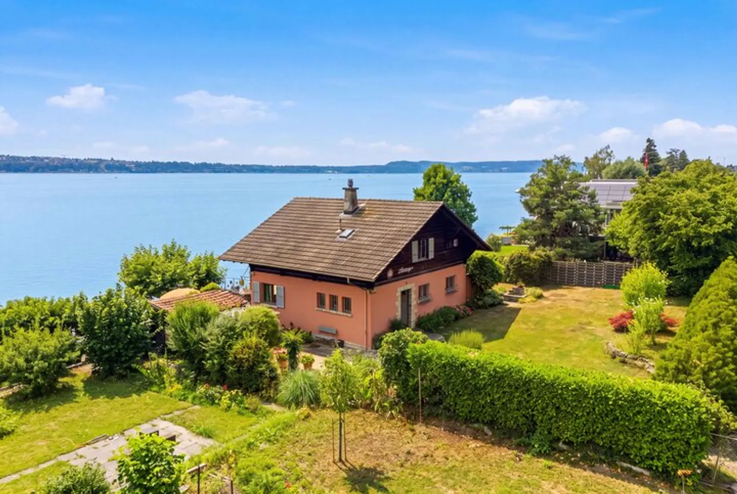 ACCÈS AU LAC ET PLACE DE BATEAU - MAISON INDIVIDUELLE CHARMANTE AU LAC DE BIENNE - Photo 6 sur 8