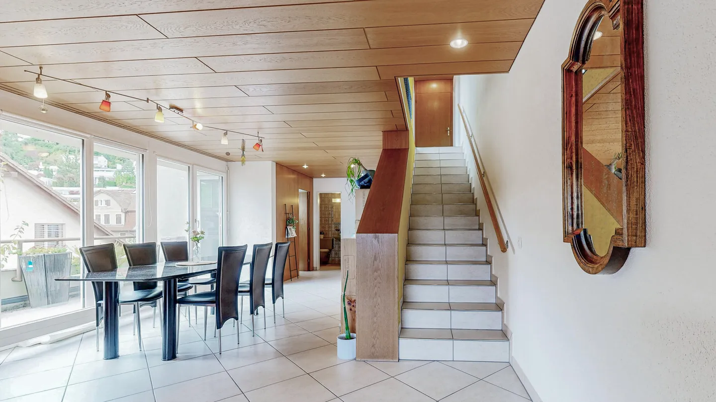 SPACIOUS AND BRIGHT DUPLEX PENTHOUSE APARTMENT IN THE CENTER - Photo 5 of 5