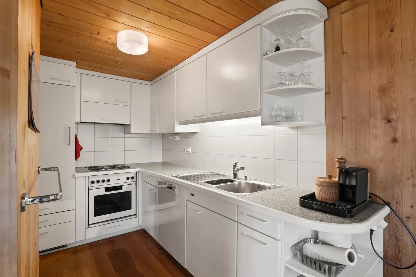 Chalet Charmant sur le Côté Ensoleillé et au Milieu de la Zone de Ski - Photo 5 sur 5