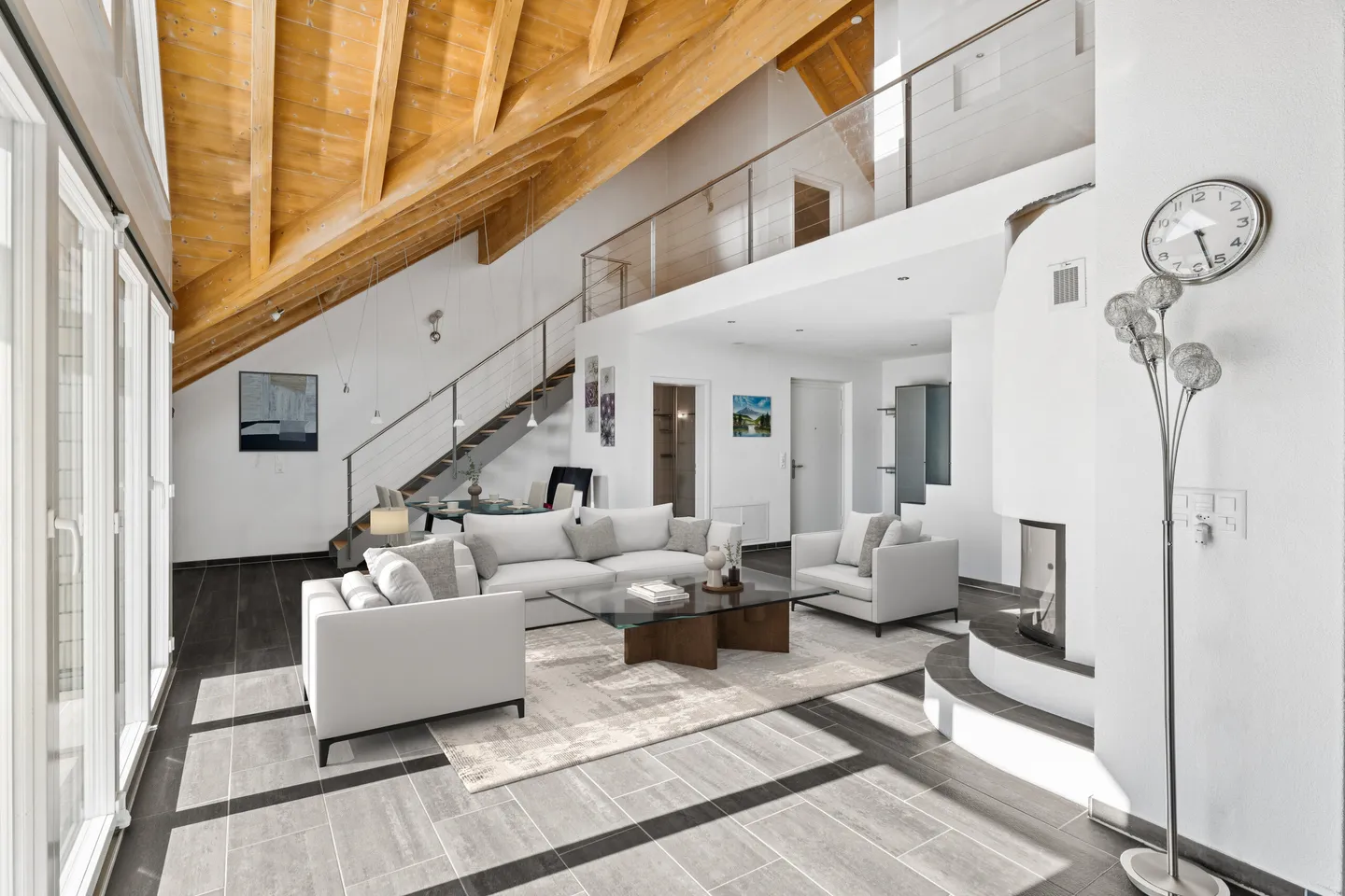 SPACIOUS AND MODERN MAISONETTE ON THE SOUTH SLOPE - Photo 2 of 5