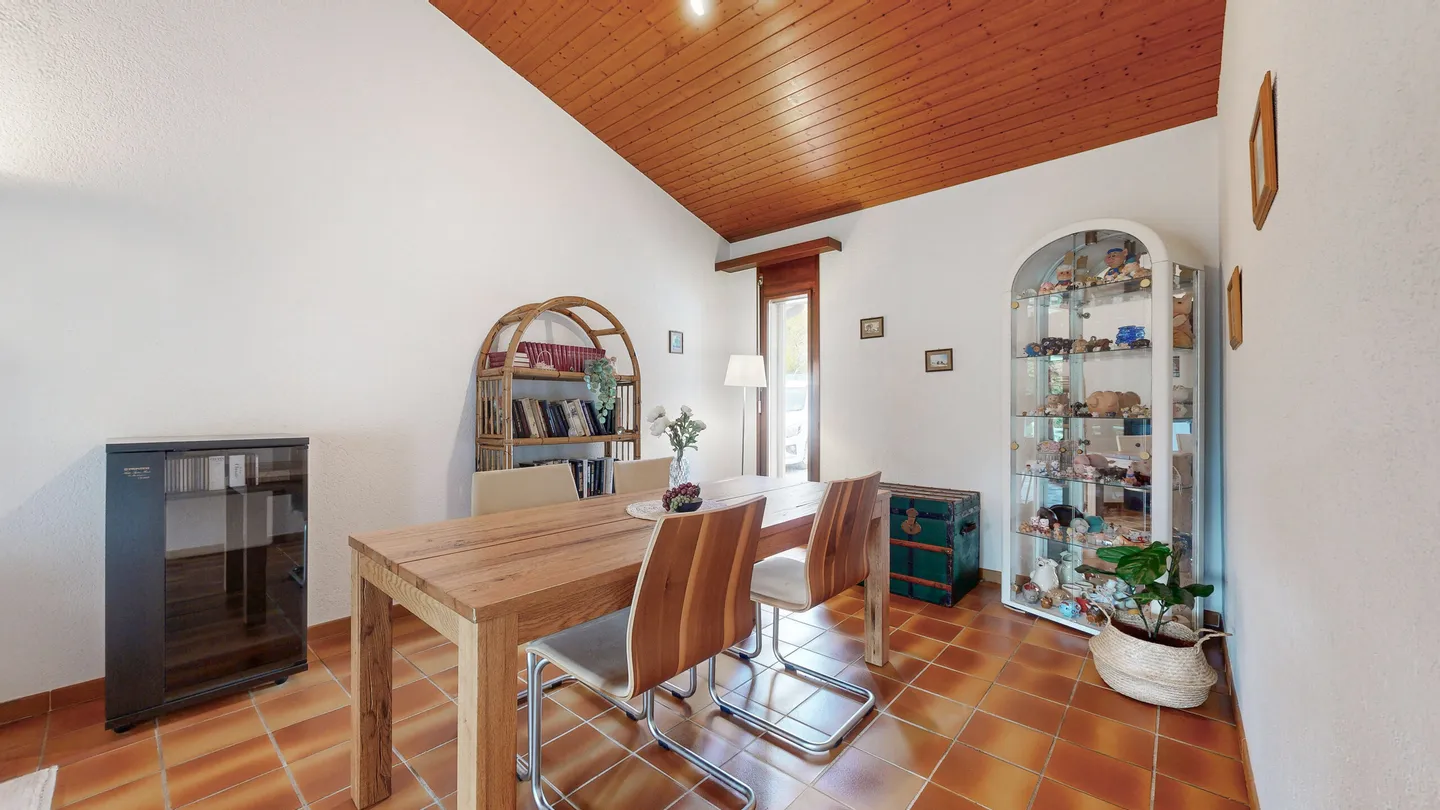 4.5 ZIMMER EINFALMILIENHAUS MIT AUSBAUPOTENTIAL - Foto 5 von 5