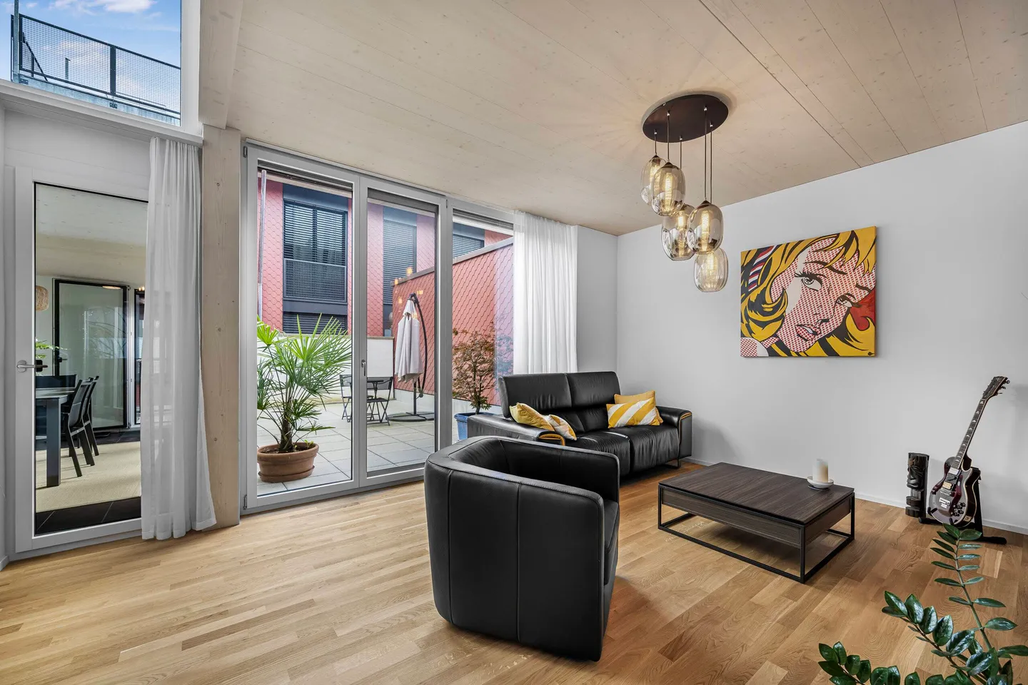 Modernes Reihenhaus mit Dachterrasse - Foto 1 von 5