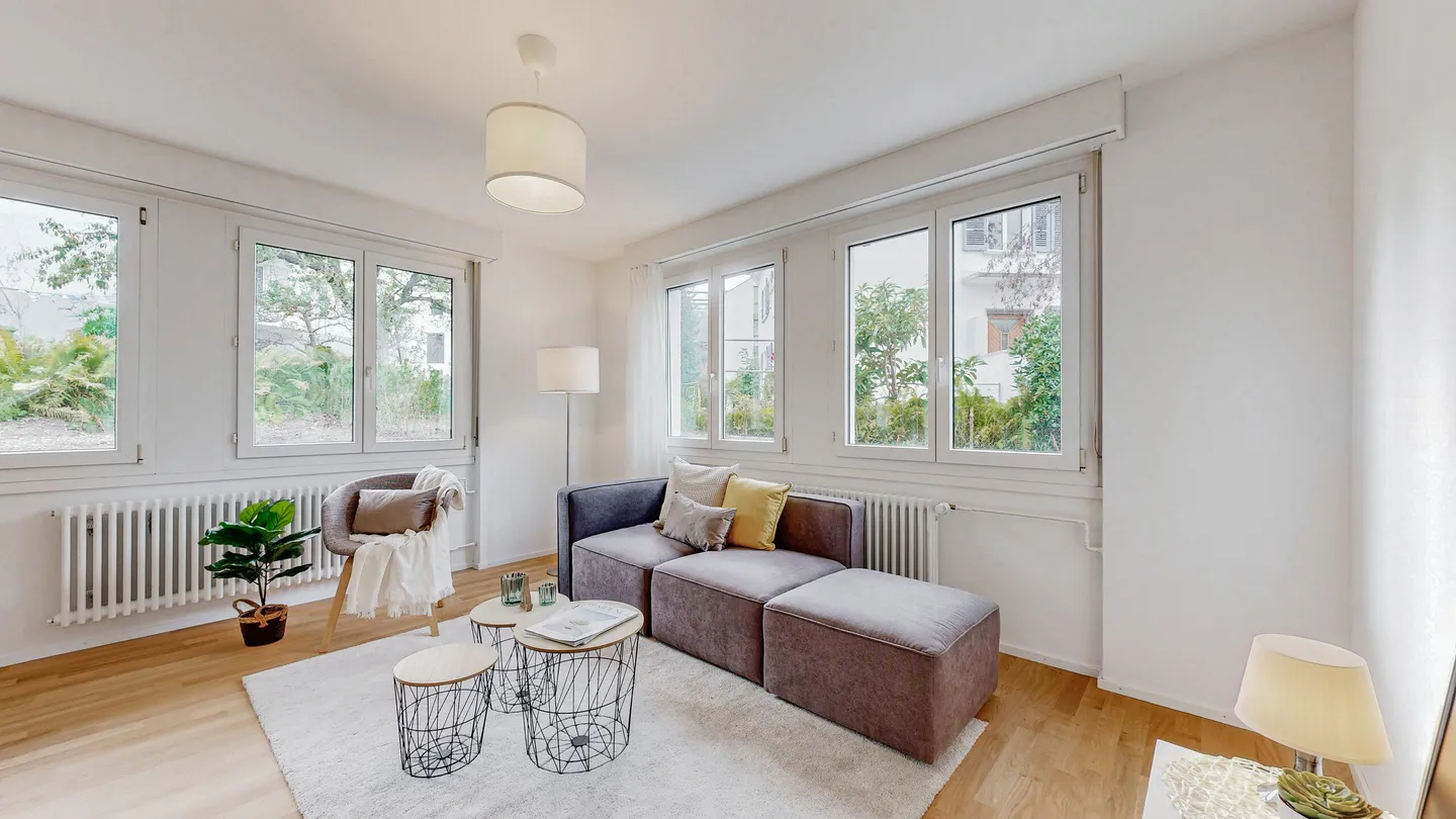 GREAT DUPLEX GARDEN APARTMENT IN THE CENTER OF LUCERNE - Photo 2 of 5