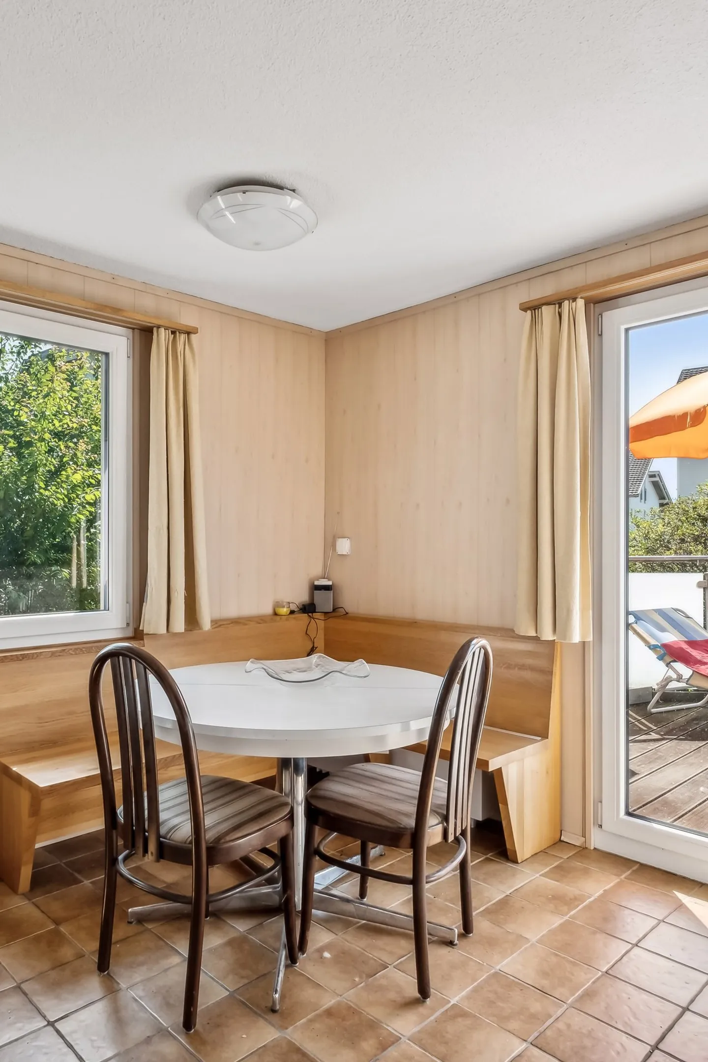 RUSTIKALES EINFAMILIENHAUS ODER GROSSES POTENTIAL ALS BAULAND - Foto 4 von 5