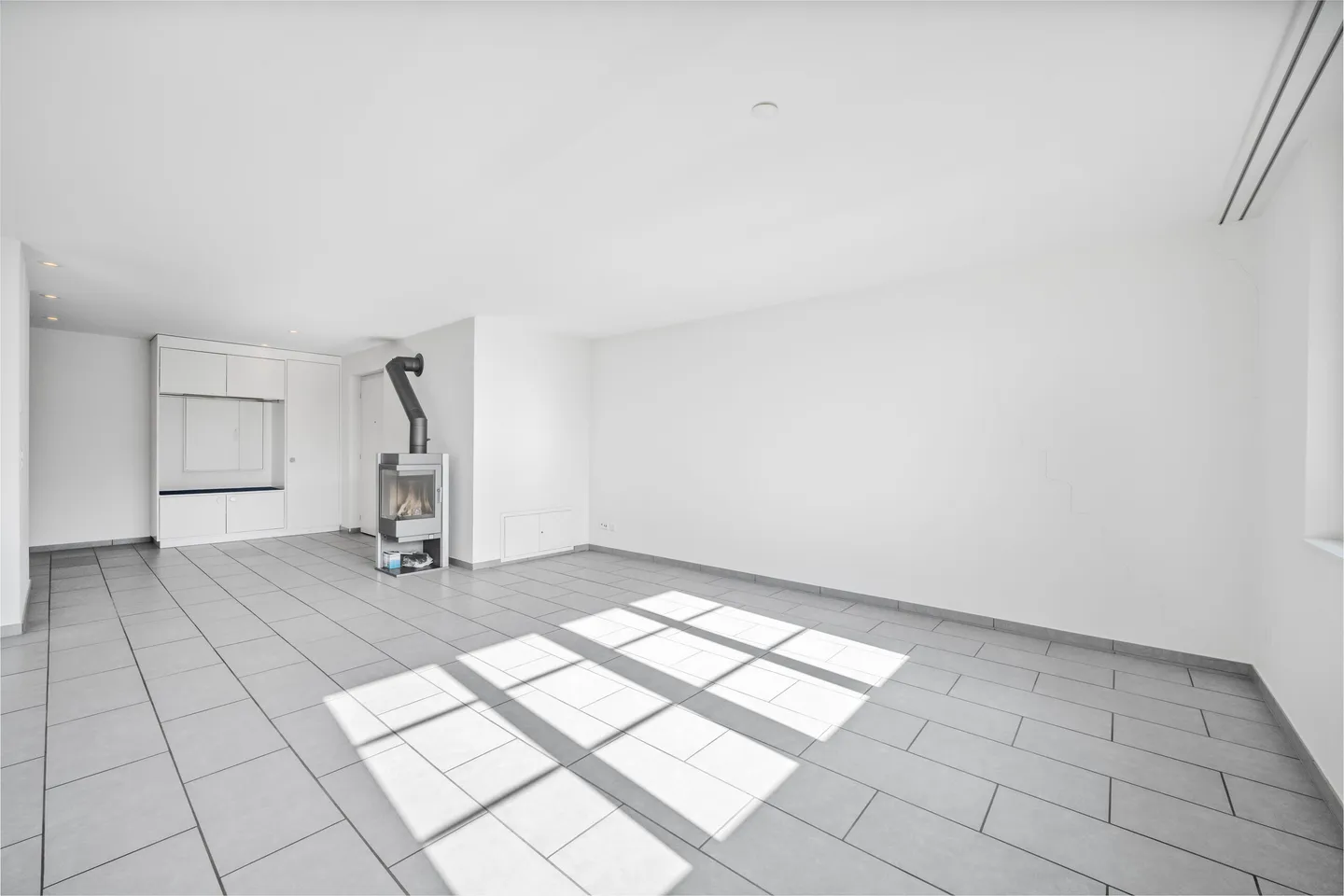 APPARTAMENTO GIARDINO ATTRATTIVO NELL'IDILLO DEL VILLAGGIO - Foto 5 di 5