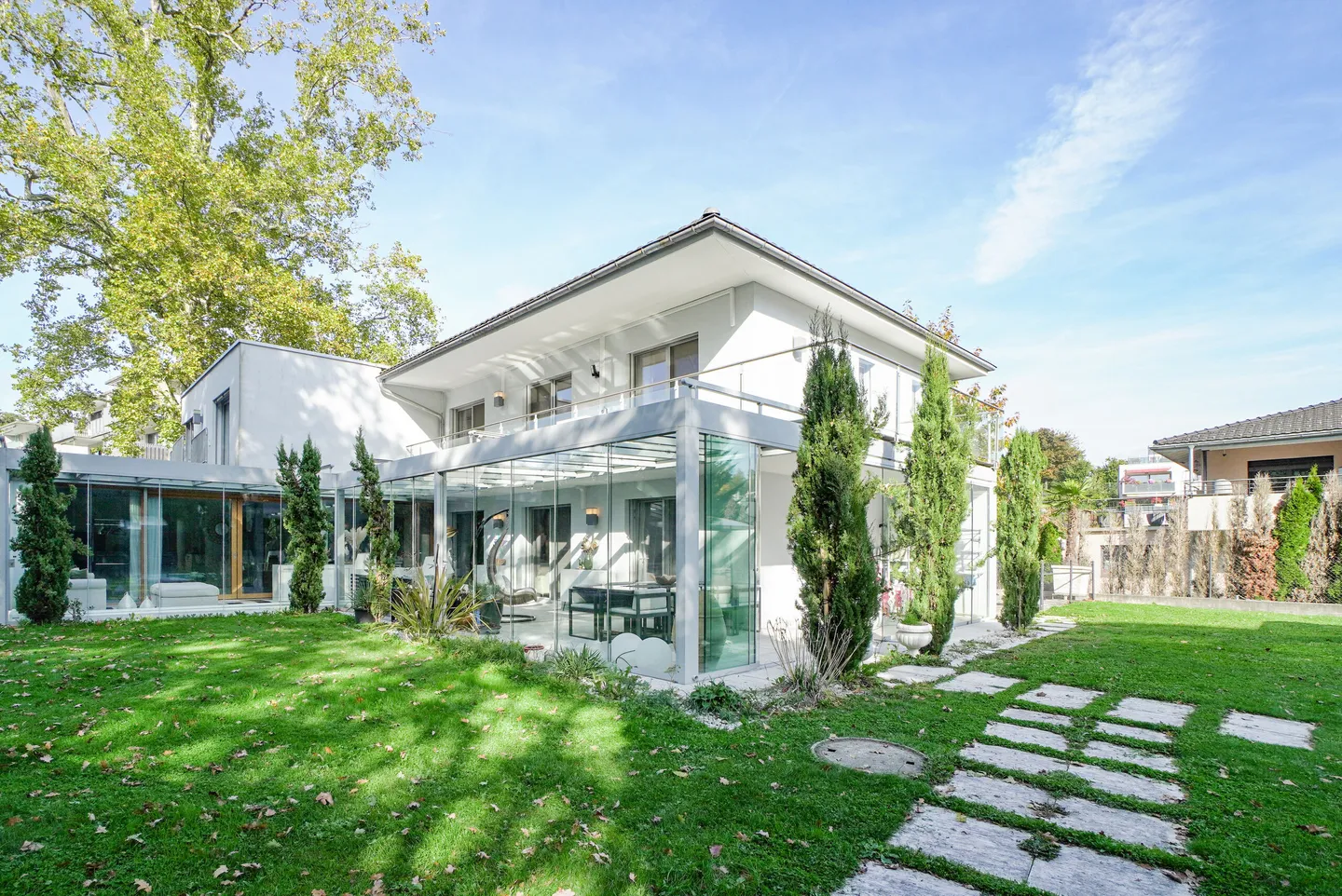 Esperienza abitativa esclusiva – Casa moderna unifamiliare/bifamiliare con piscina e sauna - Foto 1 di 5