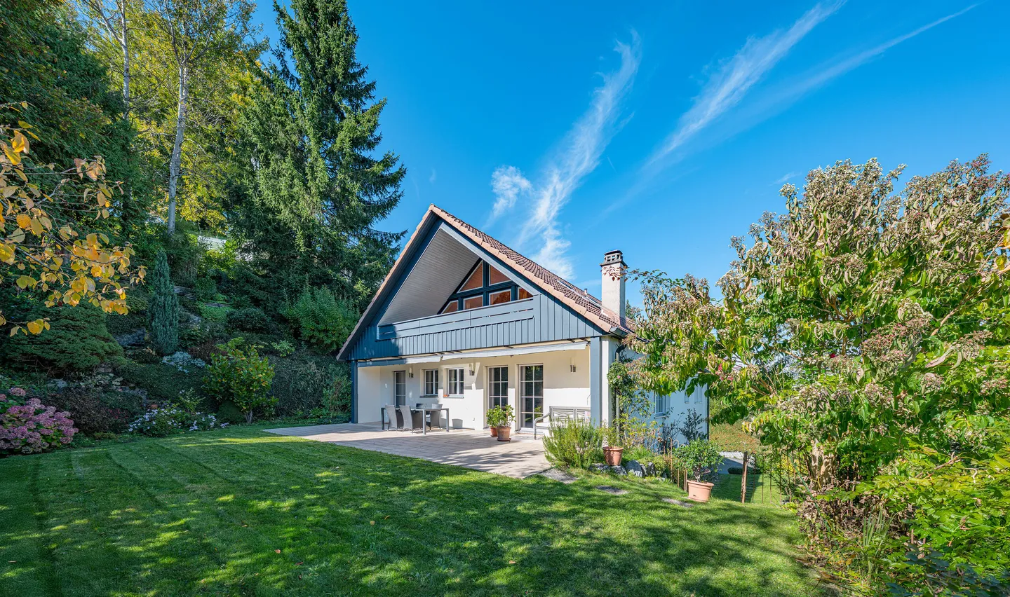 LUXURY REFUGE - Photo 1 of 5