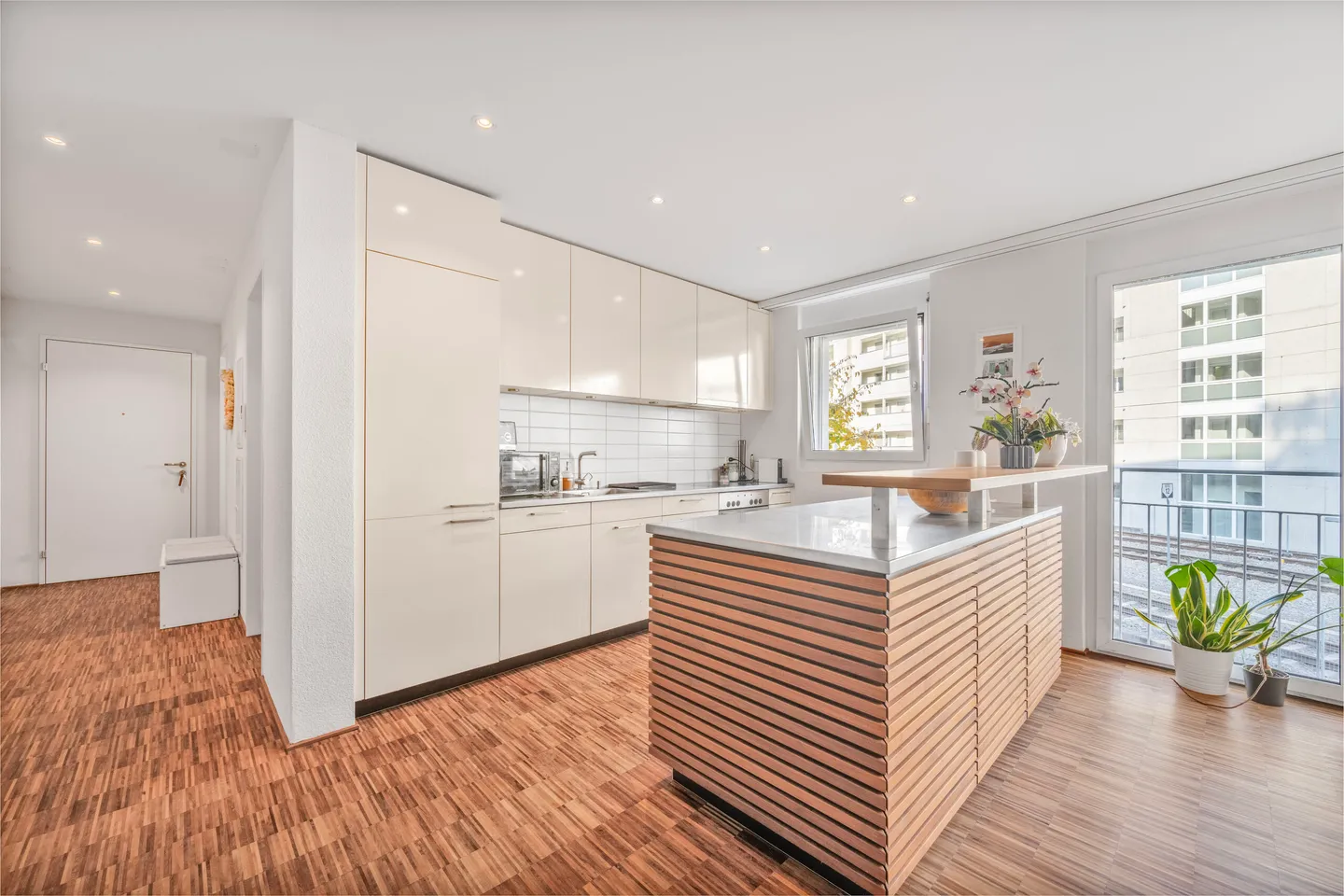 CLEVER AND MODERN IN THE CENTER - Photo 1 of 5