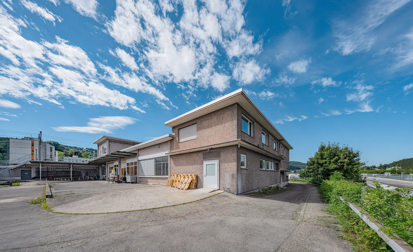 COMPLESSO COMMERCIALE INTERAMENTE AFFITTATO CON UN RENDIMENTO DEL 6% - Foto 5 di 5