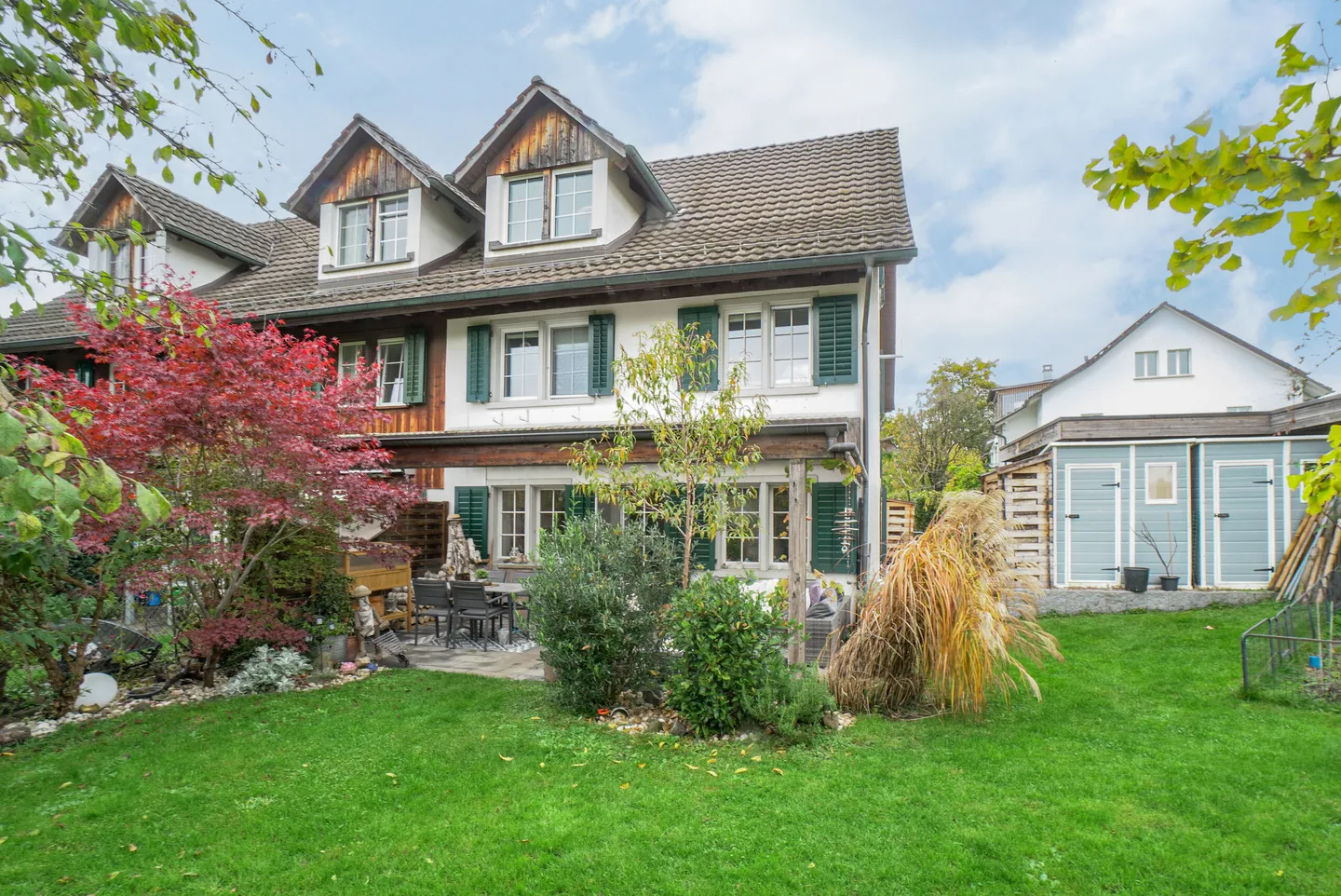 NATURAL LIVING, CITY LIVING – YOUR HOME IN USTER - Photo 1 of 5