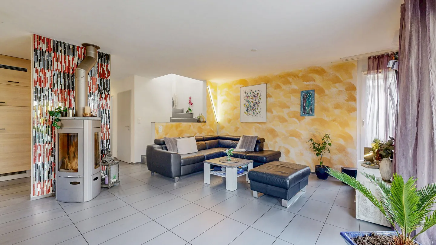 MODERNES EINFAMILIENHAUS MIT VIELEN EXTRAS - Foto 3 von 5