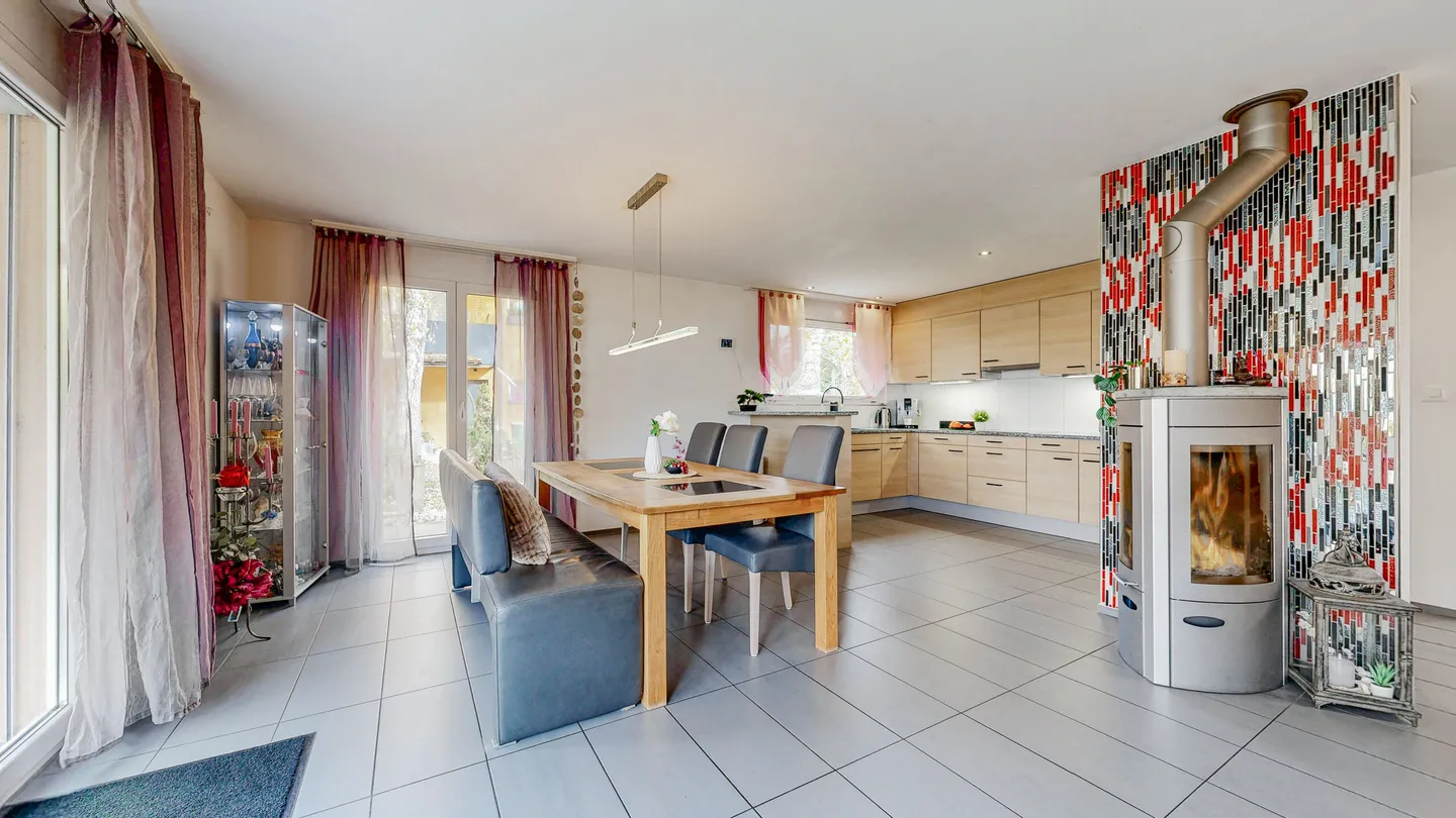 MODERNES EINFAMILIENHAUS MIT VIELEN EXTRAS - Foto 5 von 5