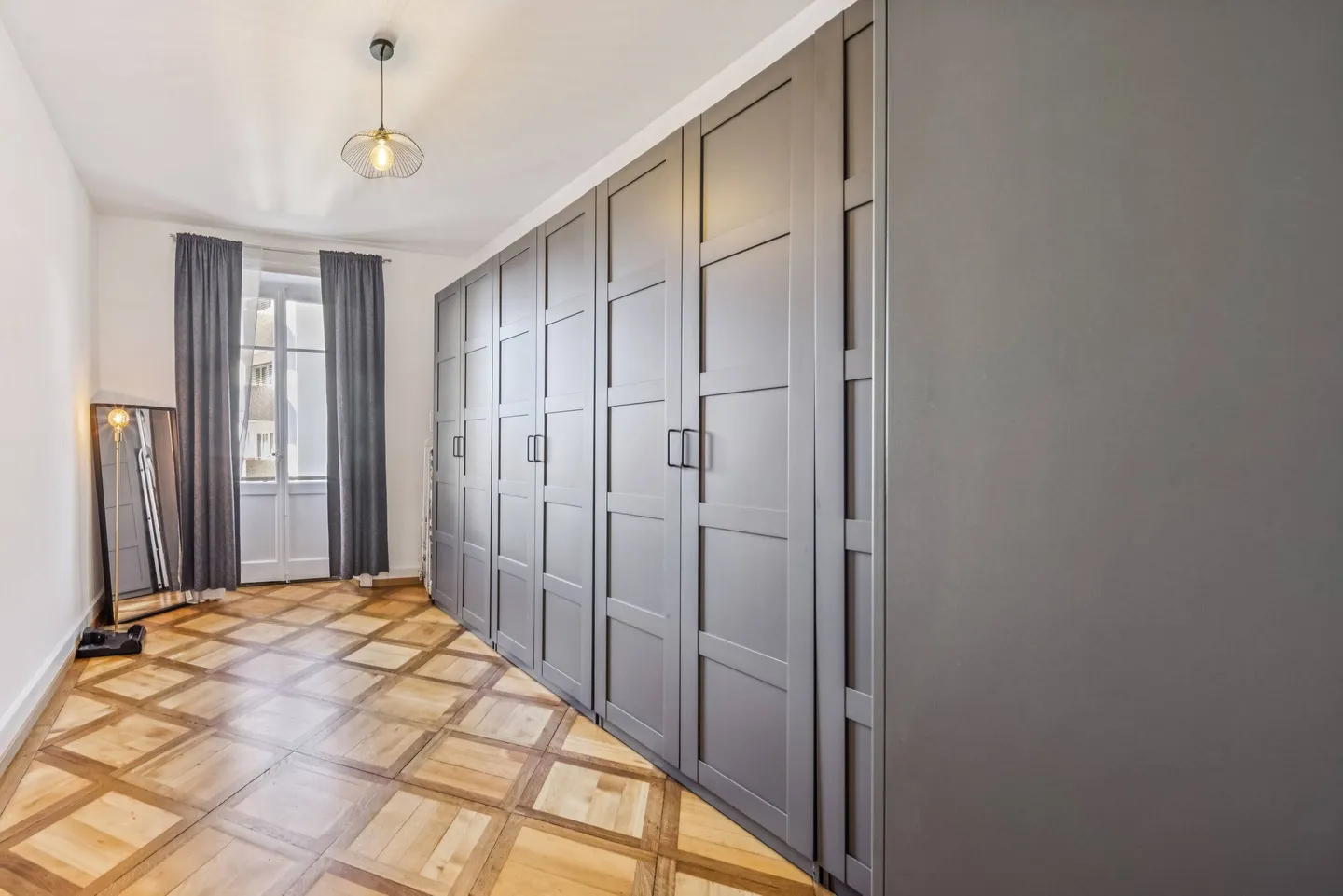 GIOIELLO SULLA RIVIERA – APPARTAMENTO DI 4.5 STANZE A MONTREUX - Foto 4 di 5