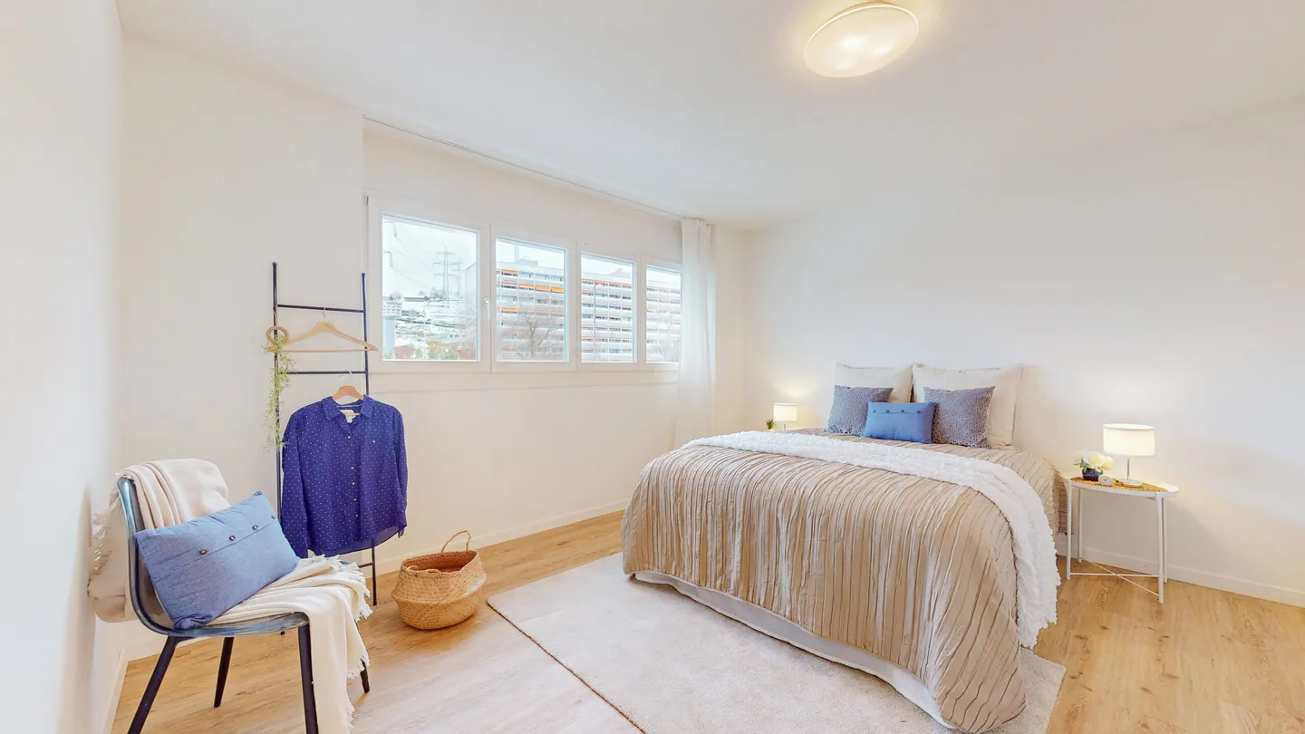 AMPIO SPAZIO ABITATIVO CON STUFA SVEDESE - PENTHOUSE A BAAR - Foto 3 di 5
