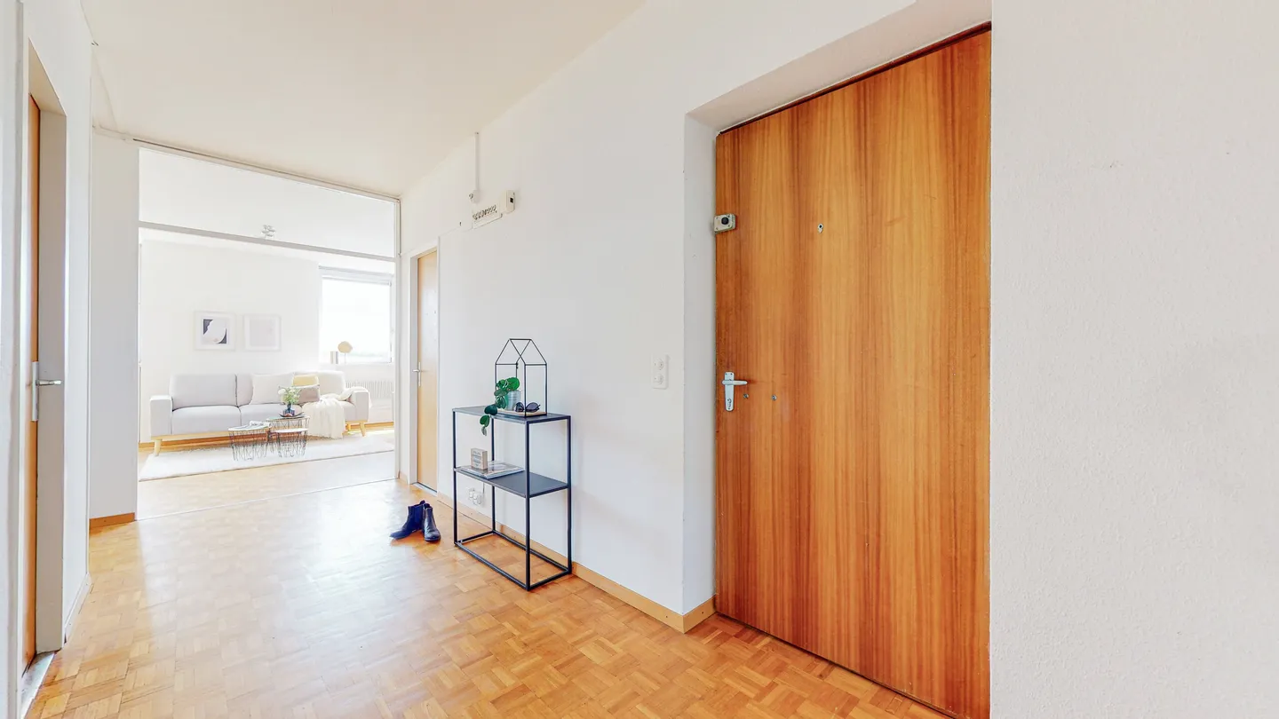 A BRIGHT LIVING ENVIRONMENT, JUST A FEW STEPS FROM NATURE AND THE RHÔNE - Photo 2 of 5