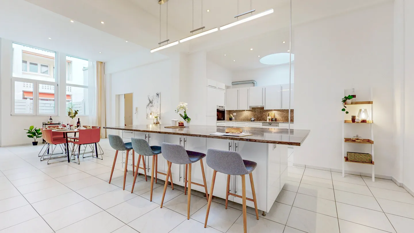 BEAUTIFUL LIVING IN BASEL ON 192 M² - Photo 5 of 5