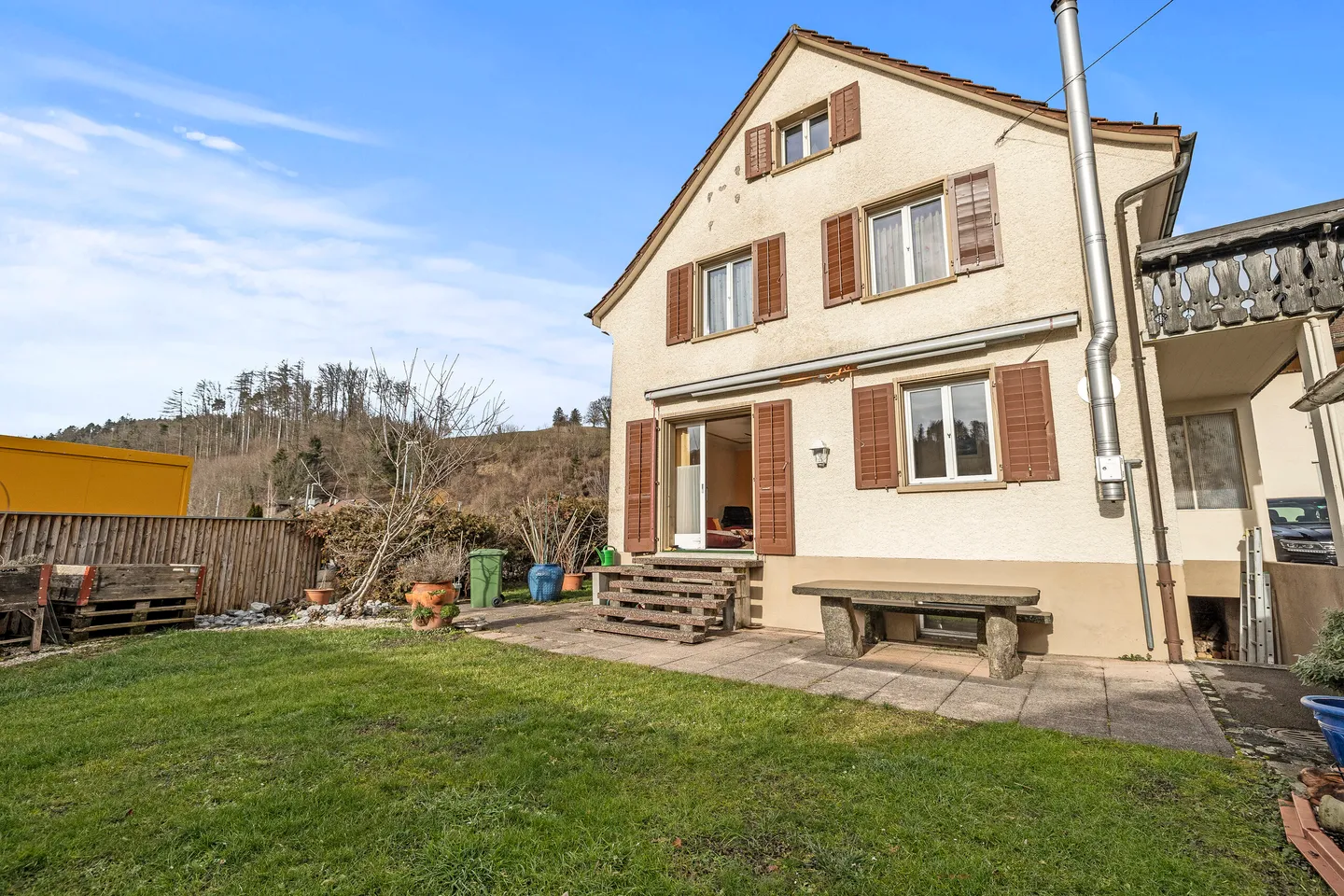 Detached Single-Family House in the Tösstal - Photo 1 of 5