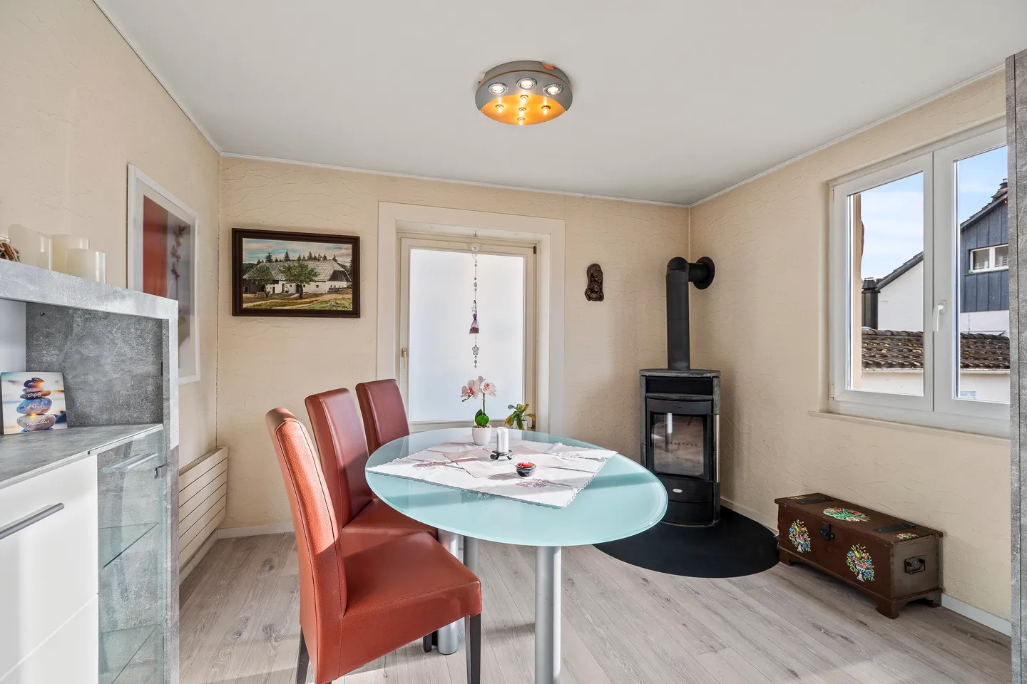 Detached Single-Family House in the Tösstal - Photo 2 of 5