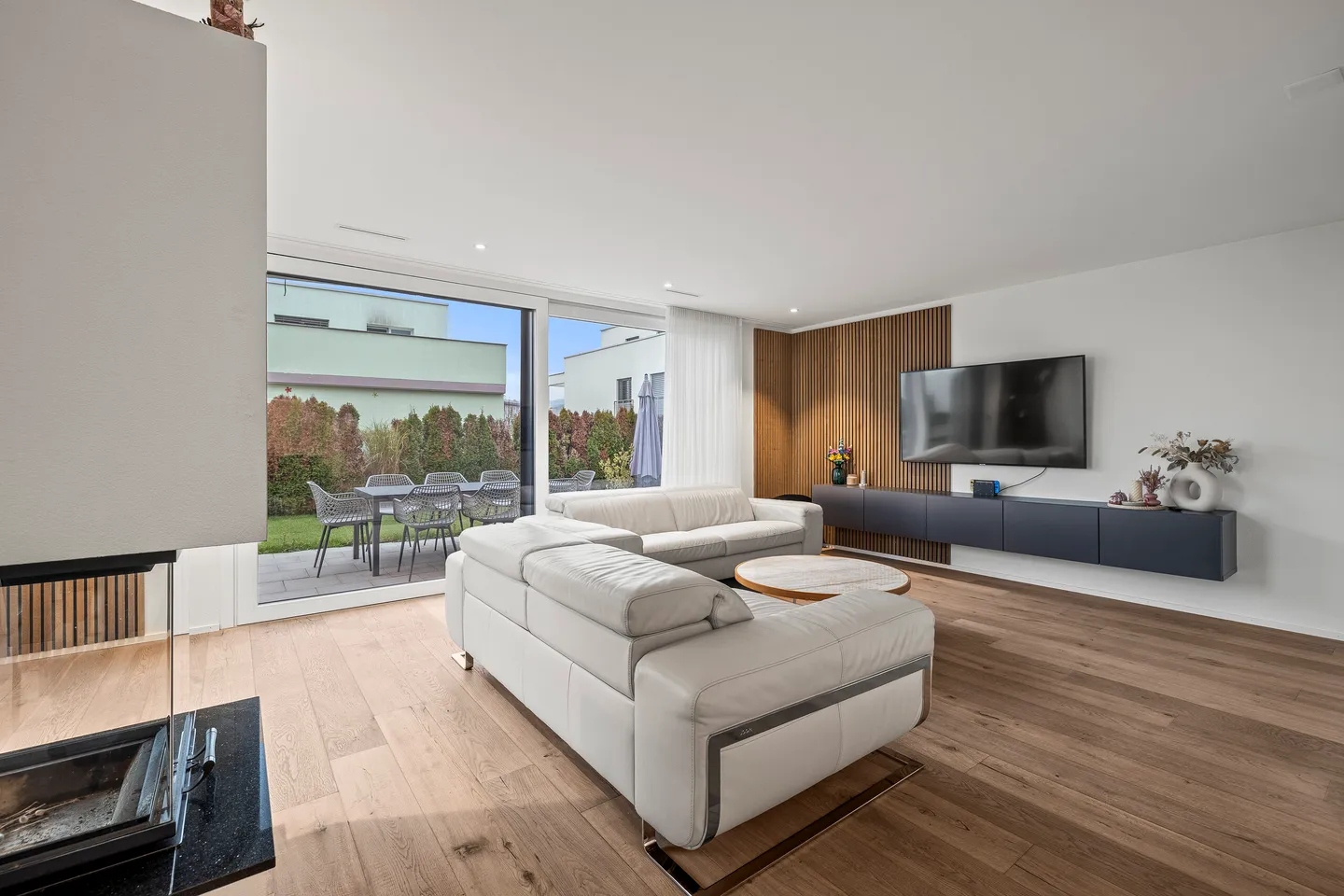 Sogno abitativo spazioso per famiglie - Foto 2 di 5