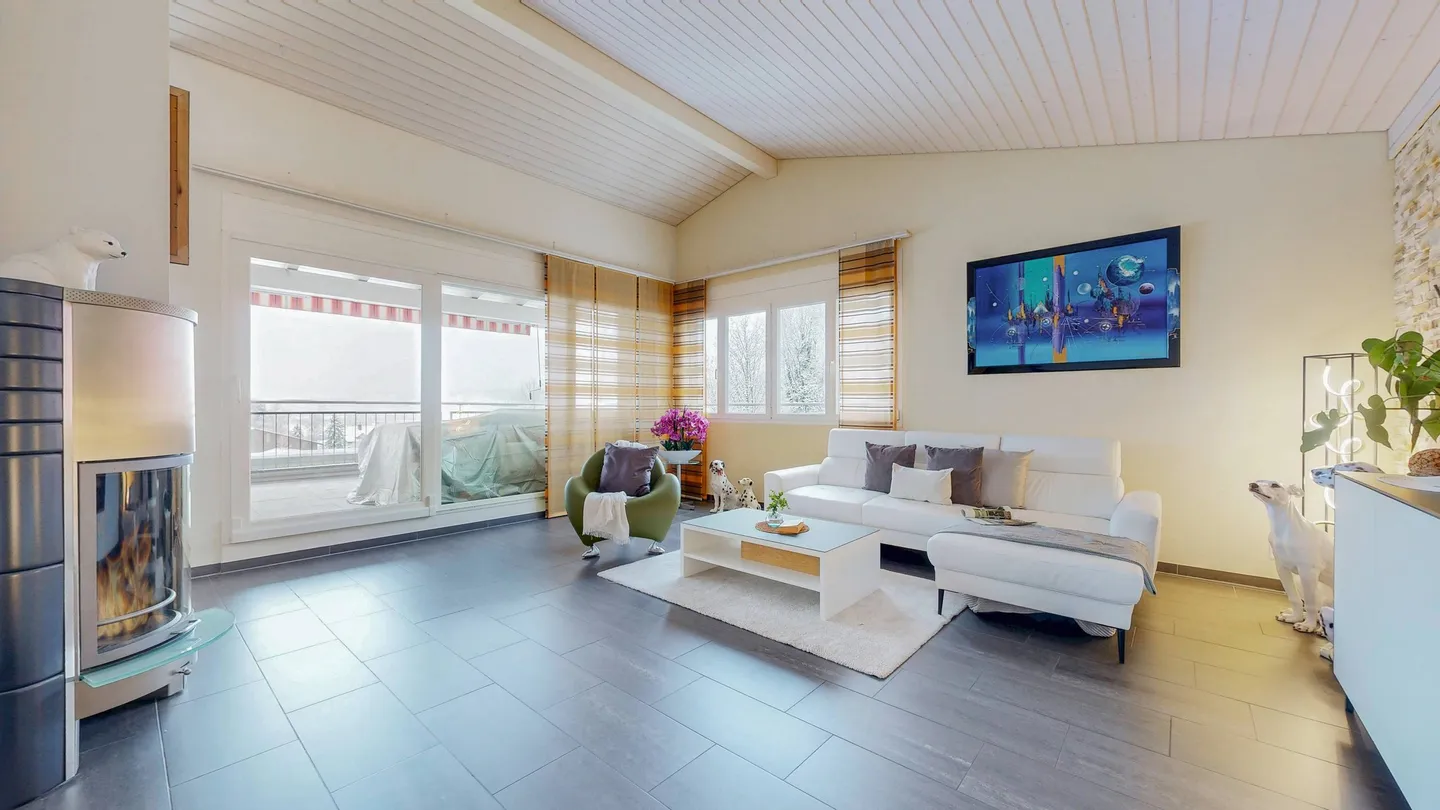 MAISON FAMILIALE IDÉALE AVEC JARDIN, PISCINE ET BEAUCOUP D'ESPACE - Photo 3 sur 5