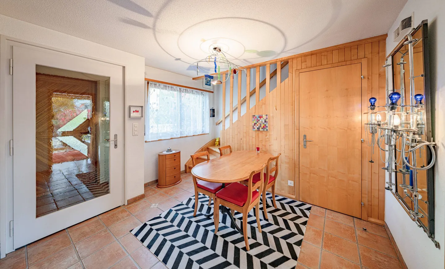 MODERN AND FULL OF VALUE IN ITTIGEN - Photo 5 of 5