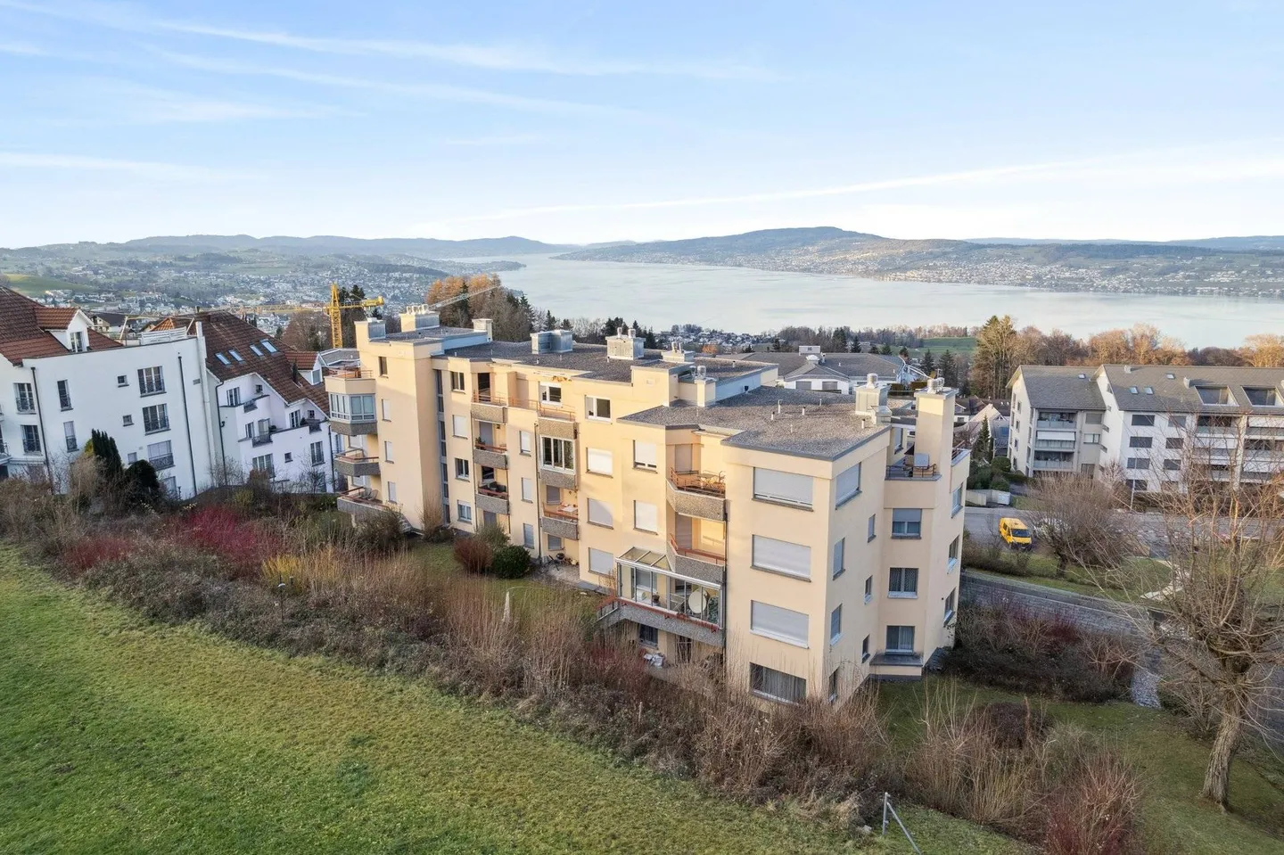 Charmante Wohnung mit Seeblick - Foto 1 von 5