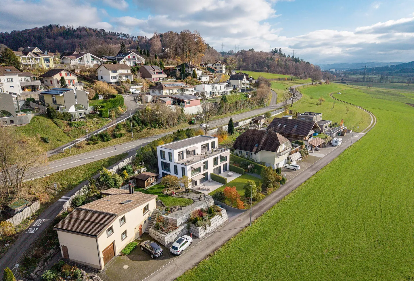 TERRENO EDIFICABILE ATTRAENTE CON VISTA - Foto 2 di 5